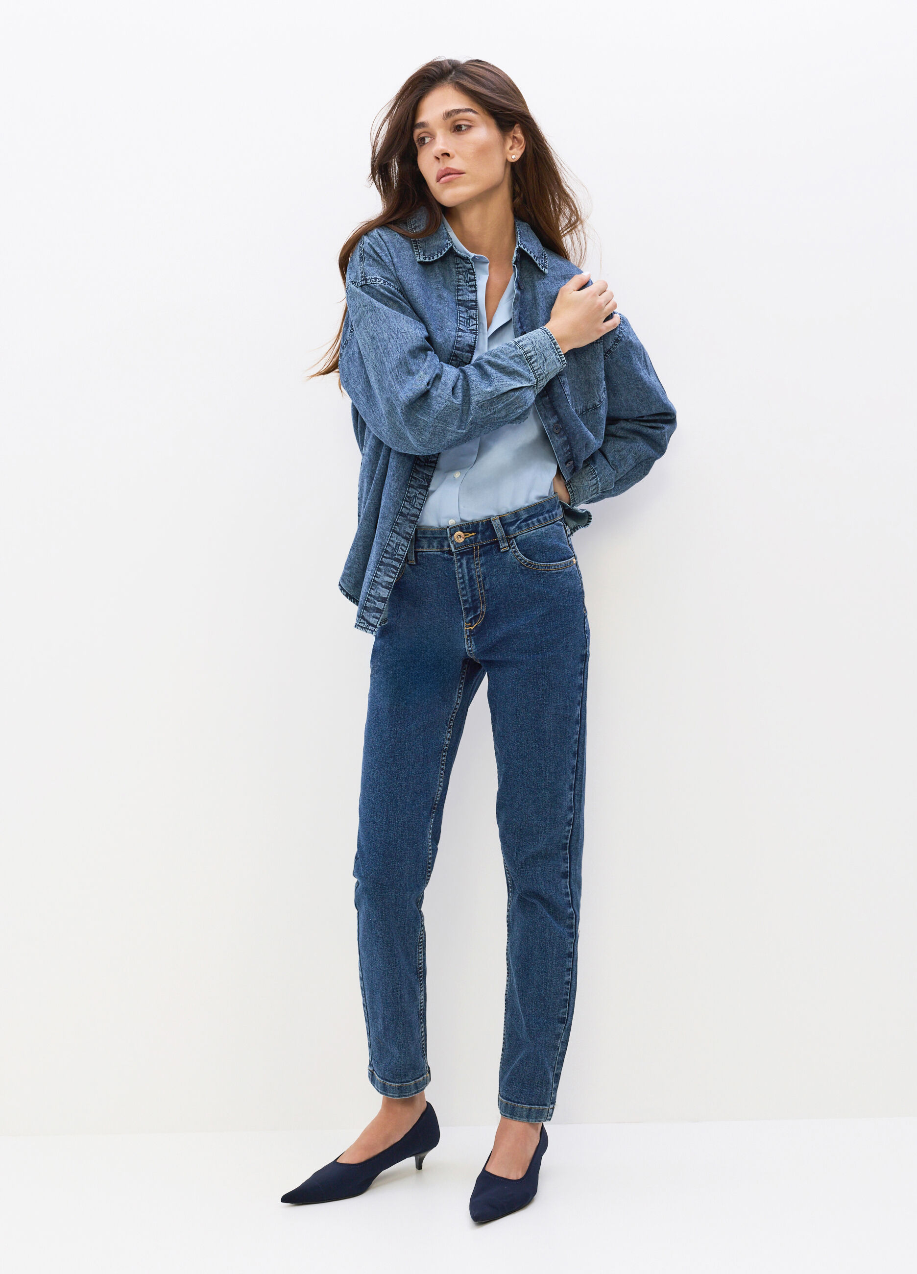 Pantaloni Slim Fit in denim stretch misto cotone donna_0
