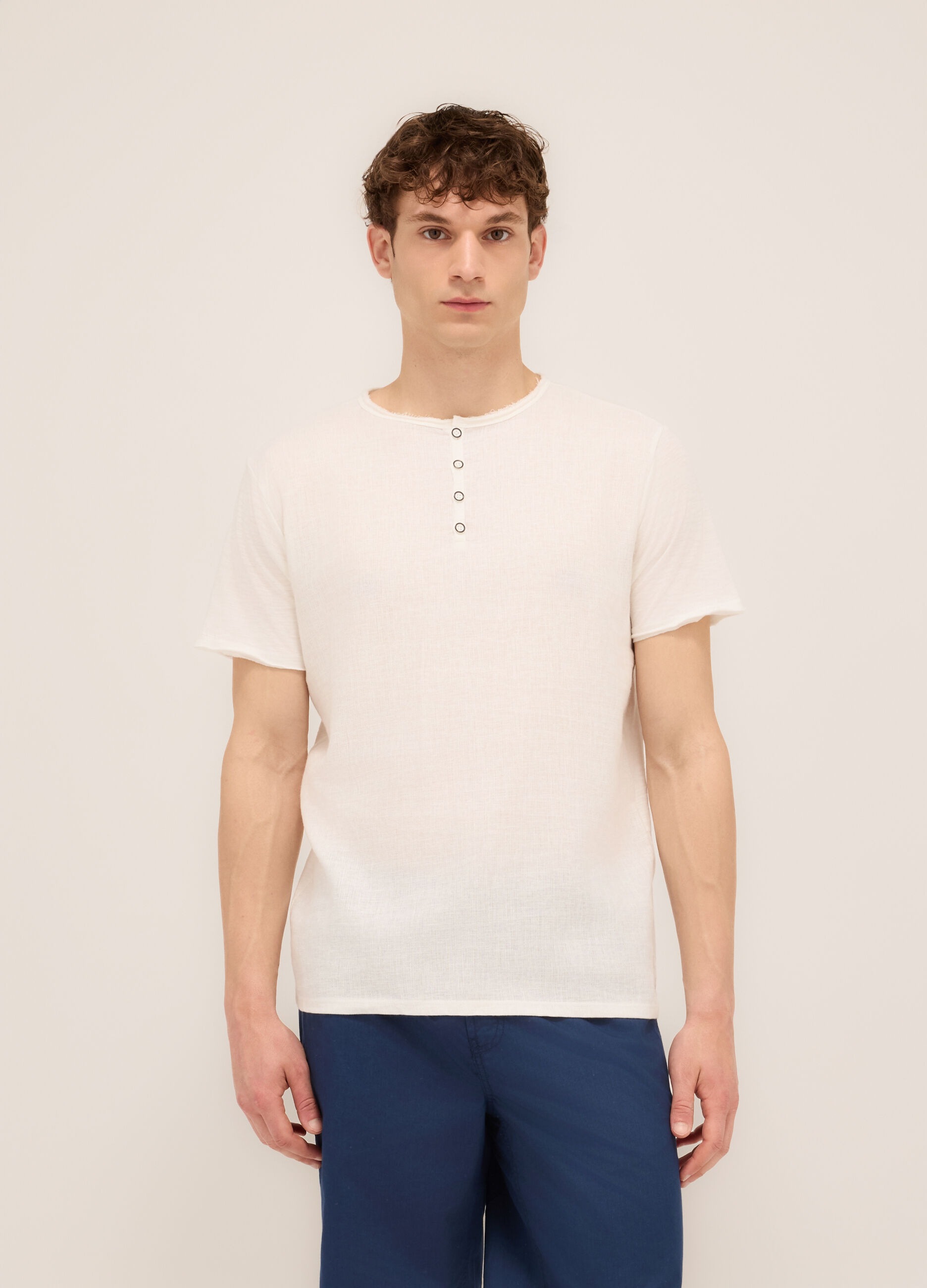 T-shirt serafino in cotone e lino uomo_0