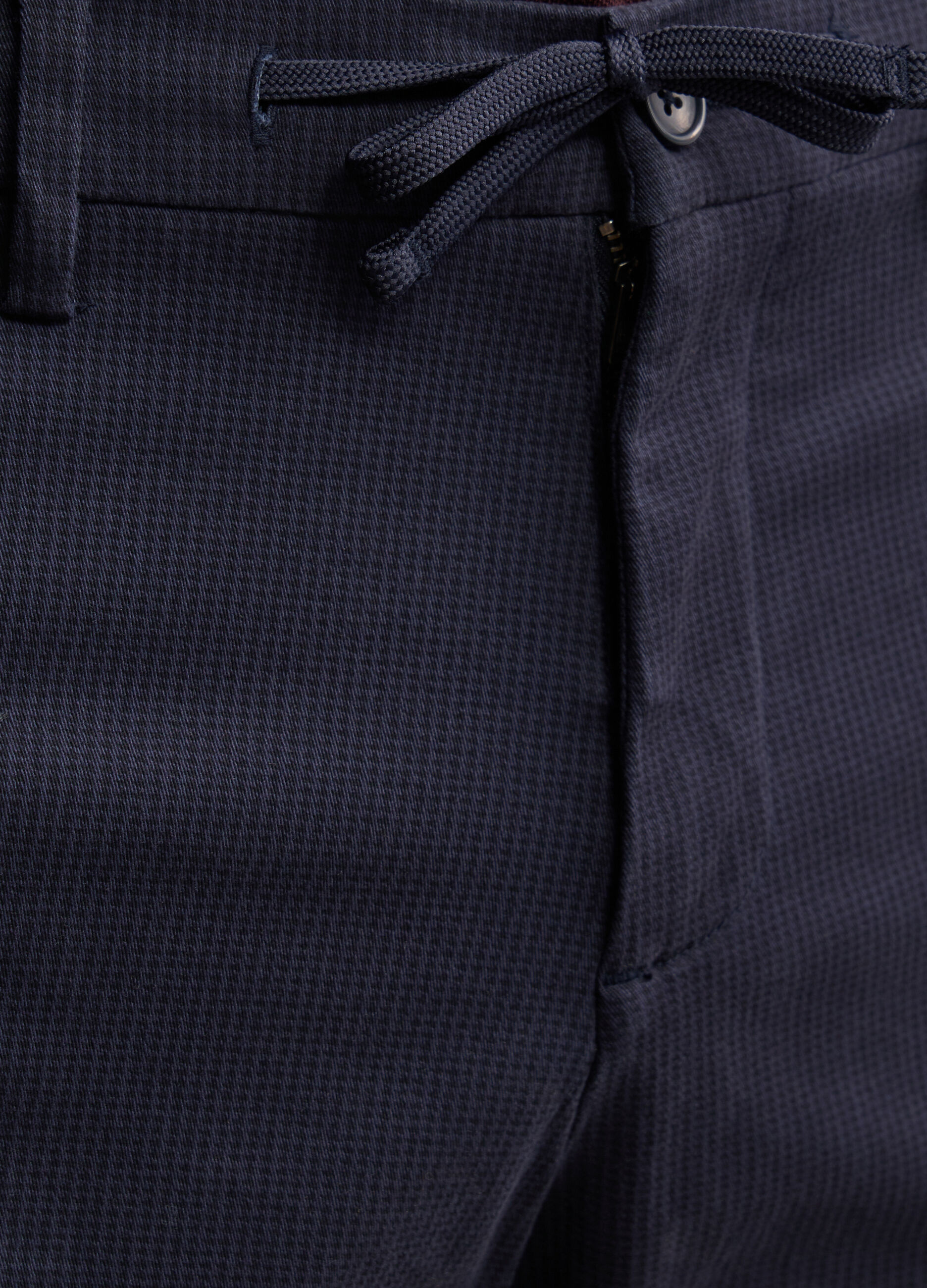 Pantaloni chino relaxed fit in cotone stretch uomo_3