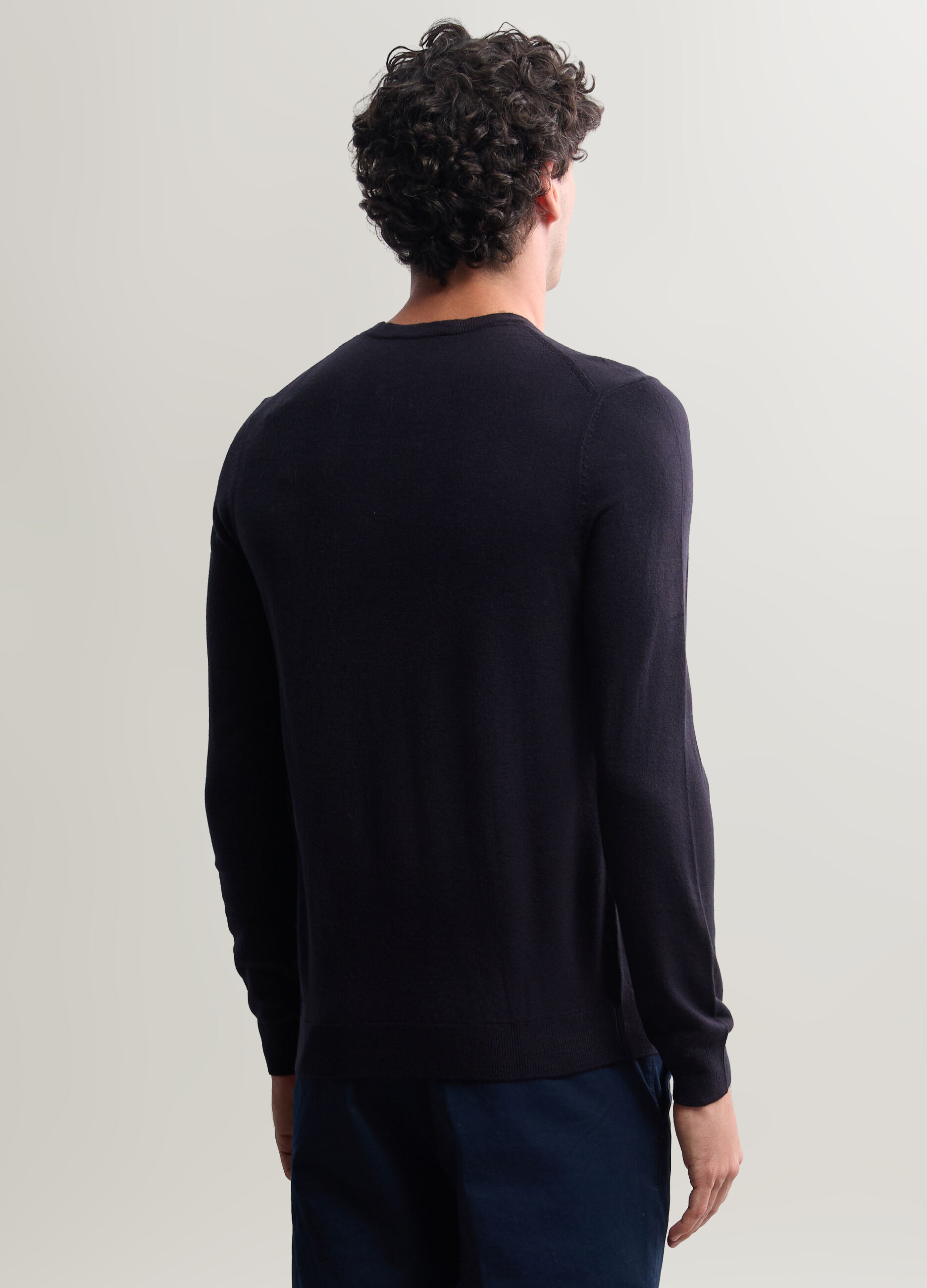 Maglione girocollo in maglia rasata uomo_1