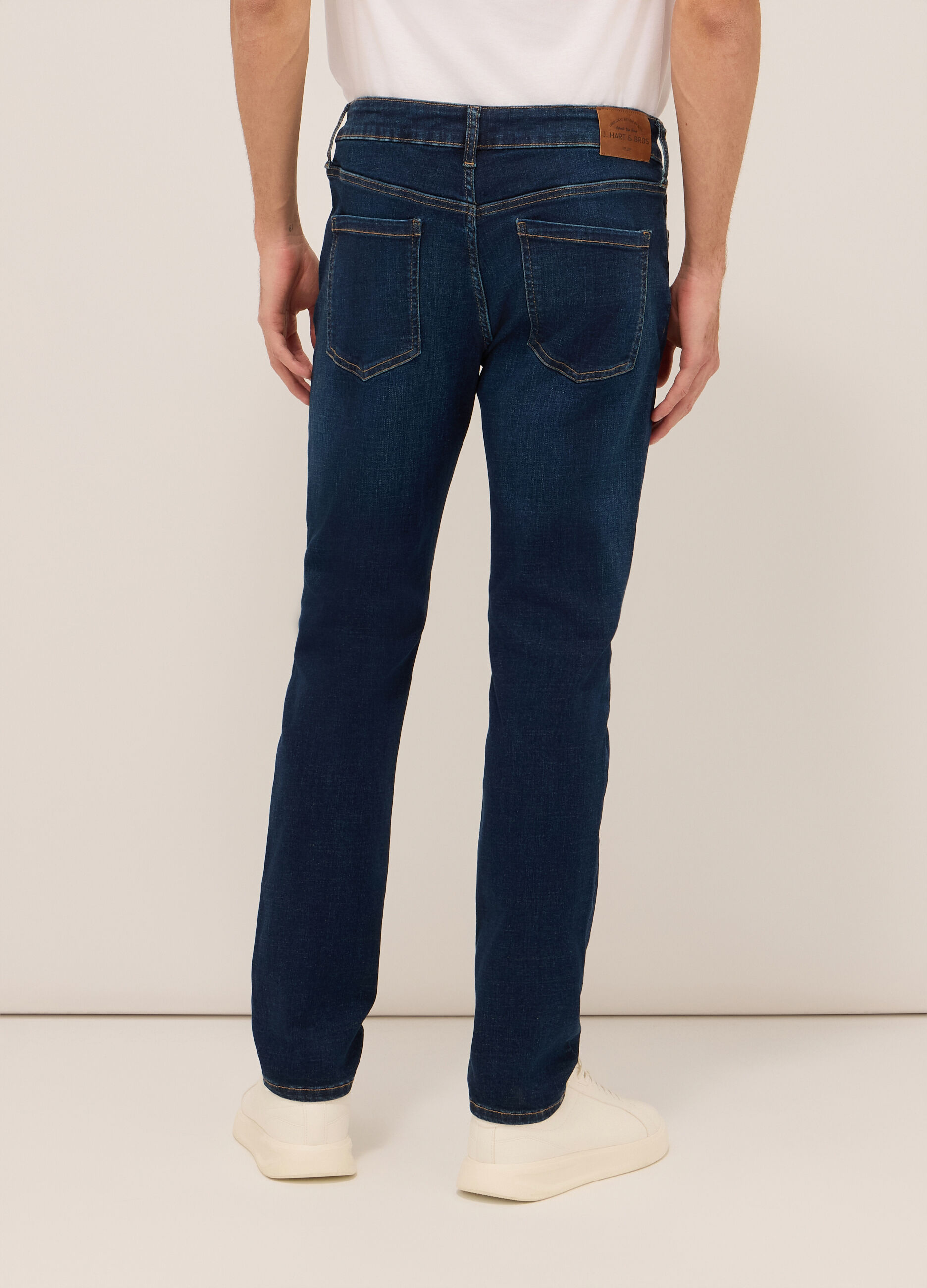 Jeans 5 tasche regular in denim di cotone stretch uomo_1