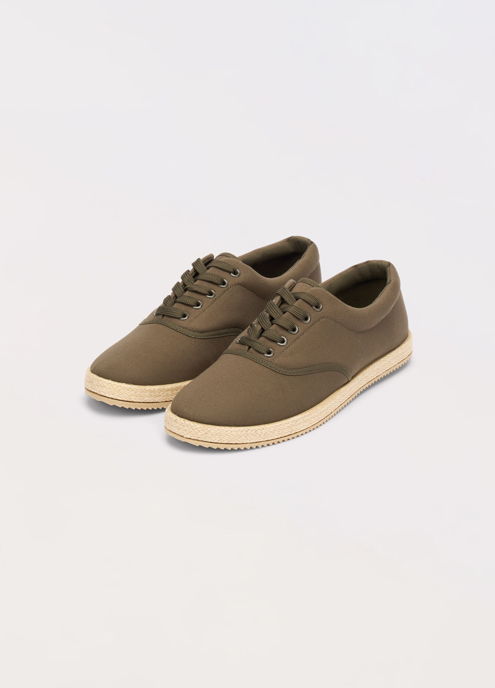 Sneaker con lacci e suola in corda uomo_2
