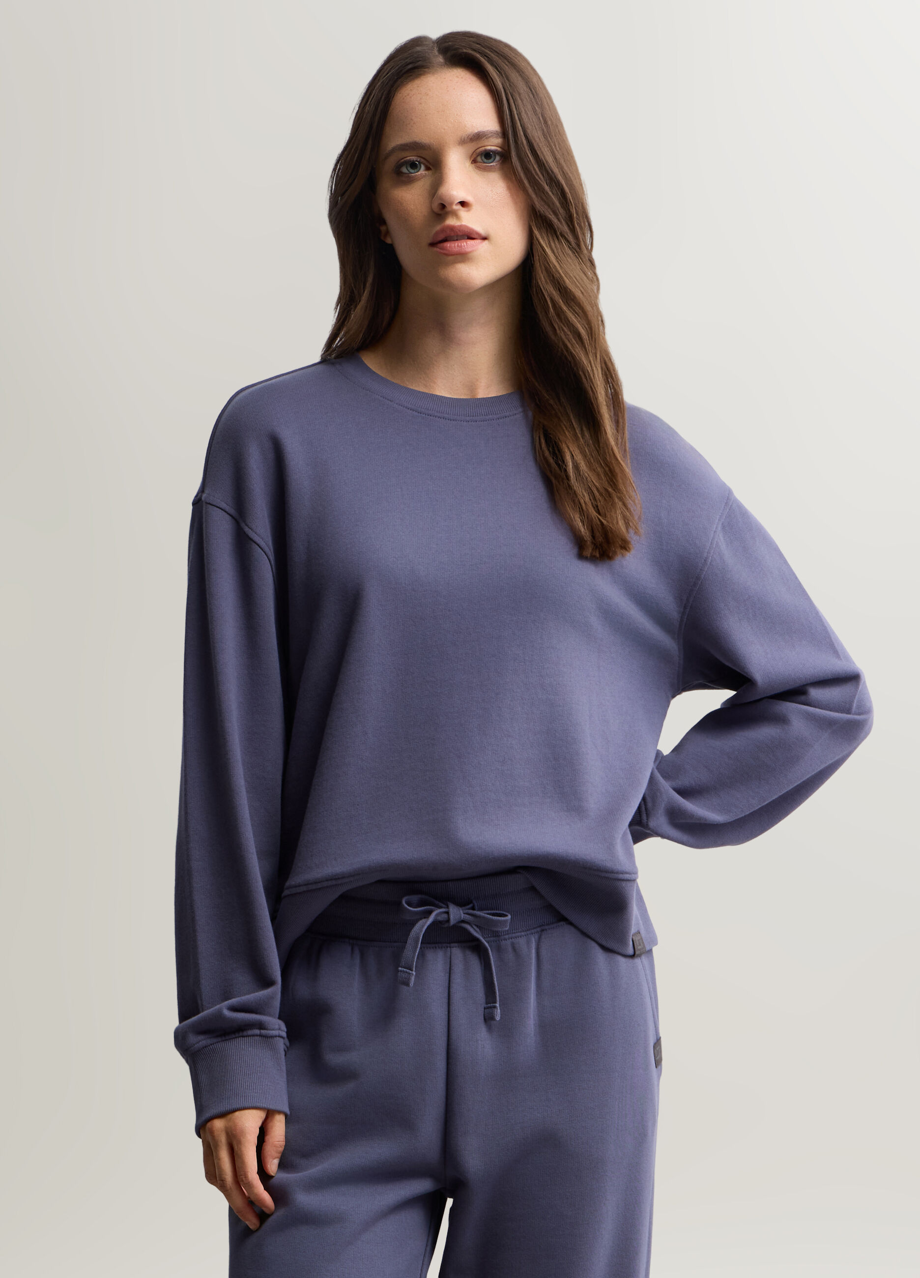 Felpa girocollo in puro cotone garzato donna_0