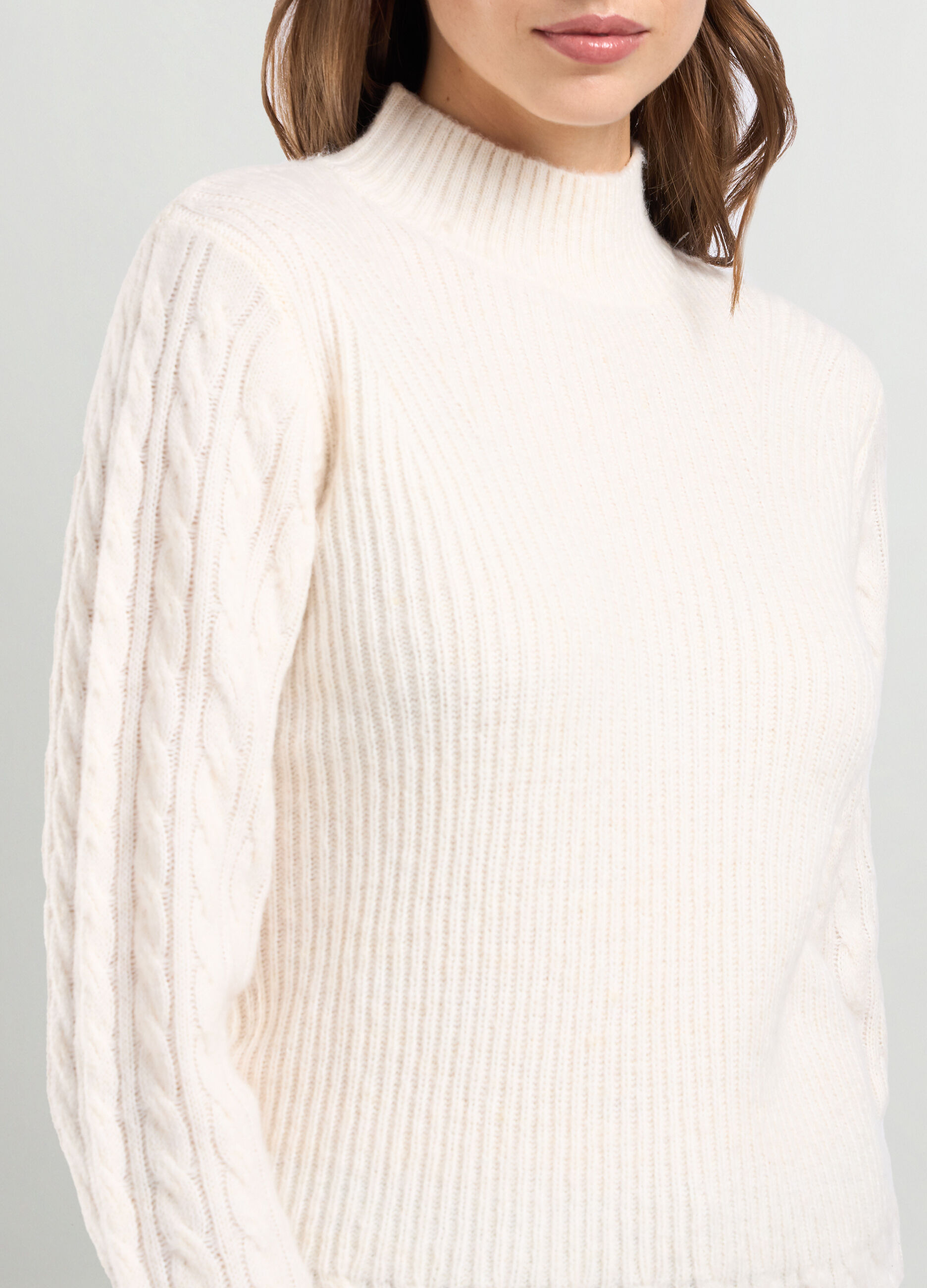 Pullover misto lana a collo alto donna_2