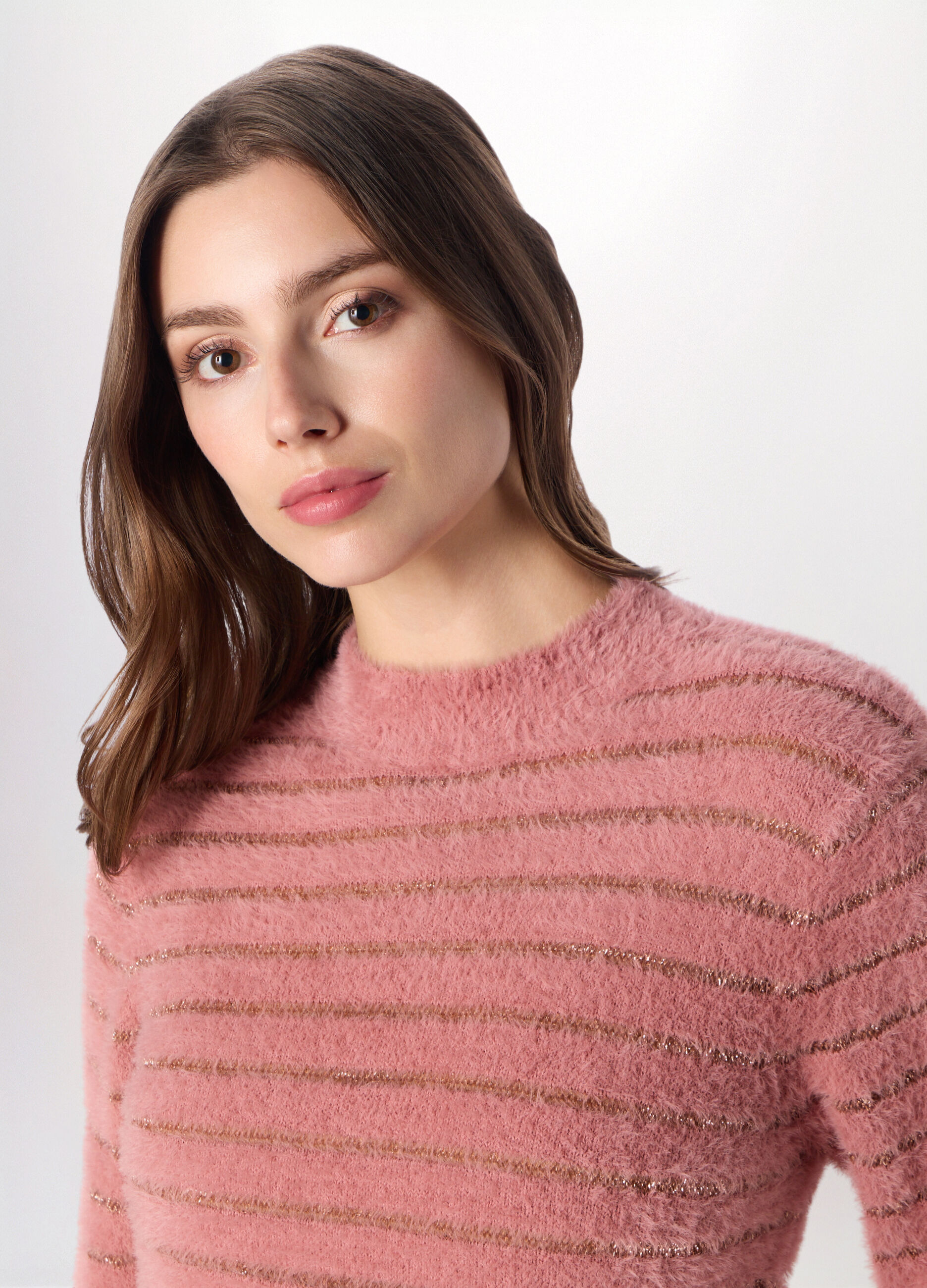 Tricot fluffy a righe donna_2