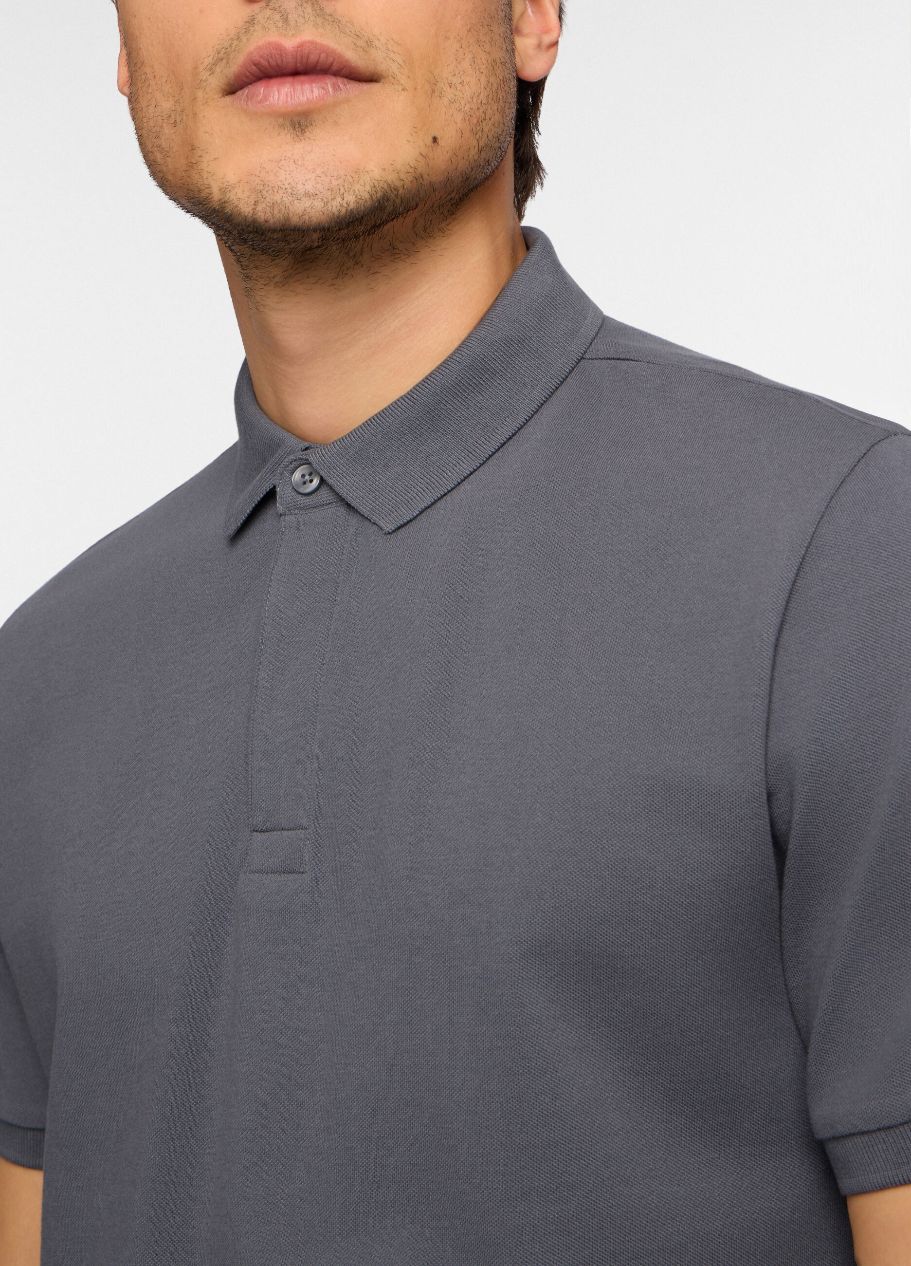 Polo a maniche corte con bottone uomo_2
