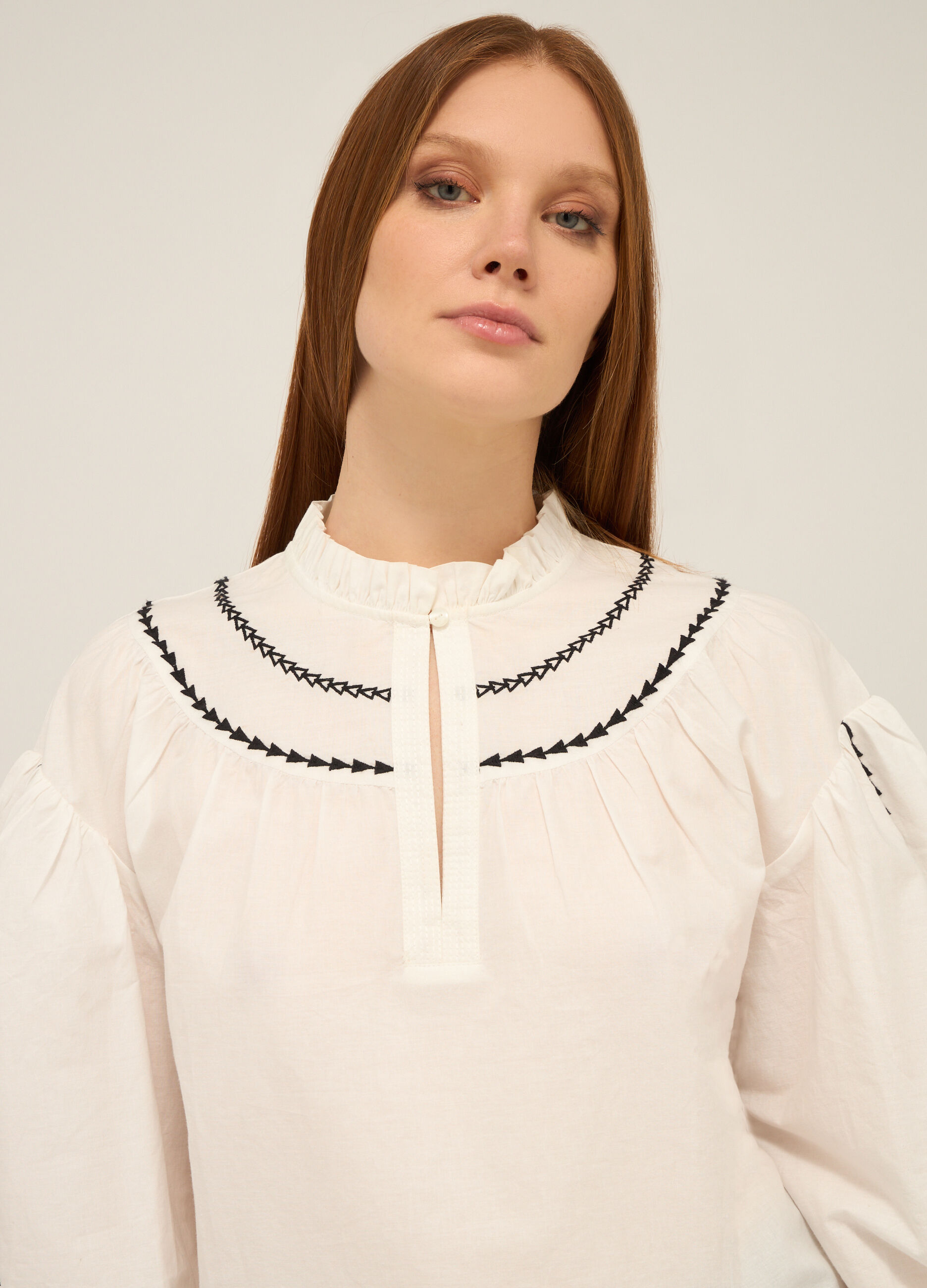 Blusa in puro cotone con ricami donna_2