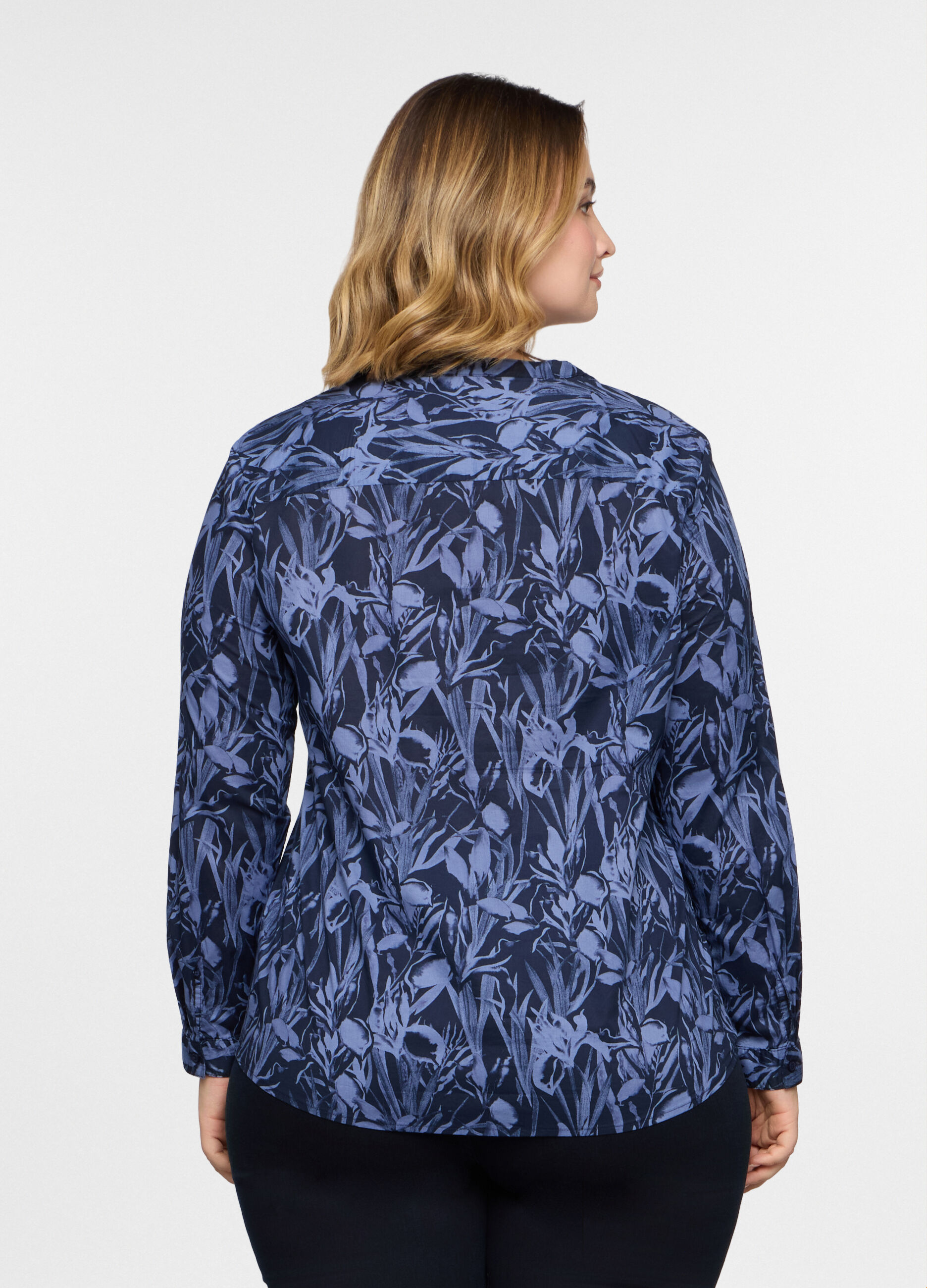 Blusa regular fit con scollo a V donna curvy _1