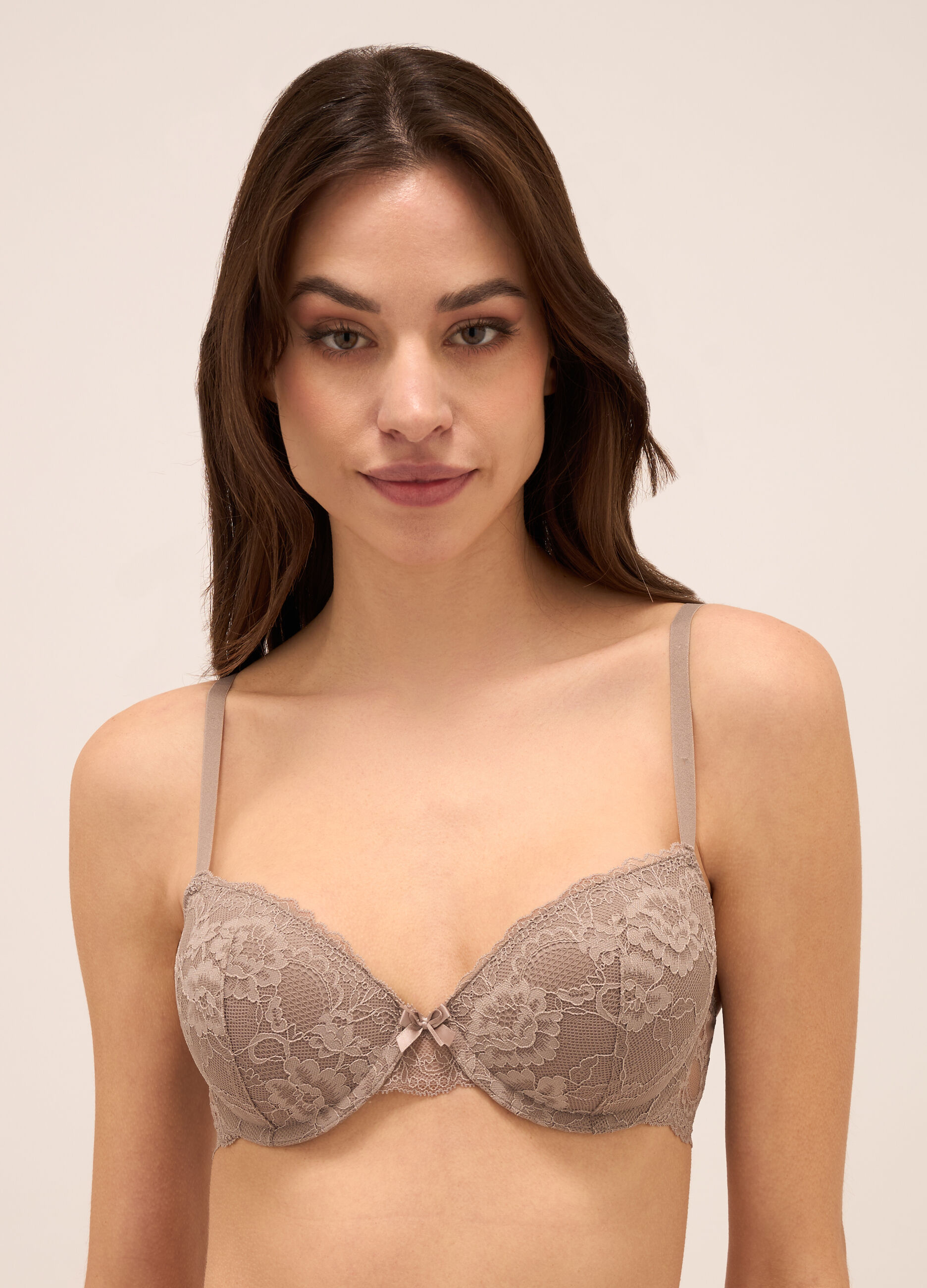 Reggiseno in pizzo a balconcino donna_2