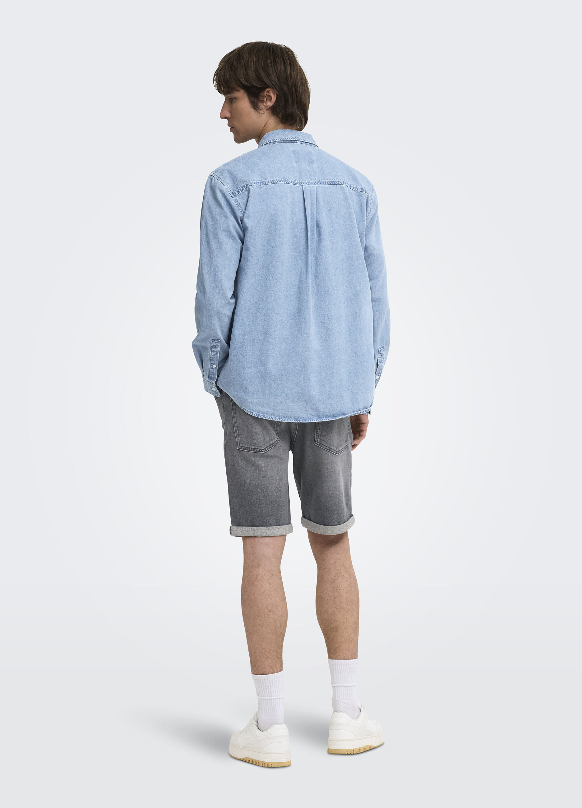 Camicia in denim colletto button-down uomo_2