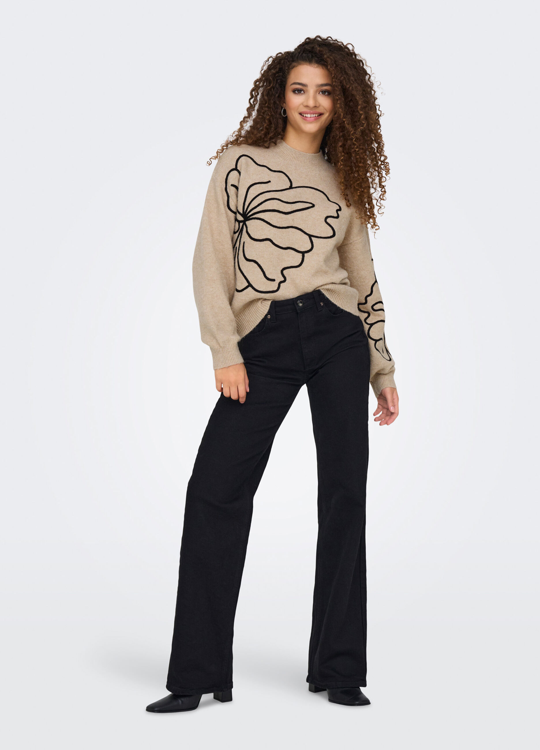 Tricot con ricamo donna_2
