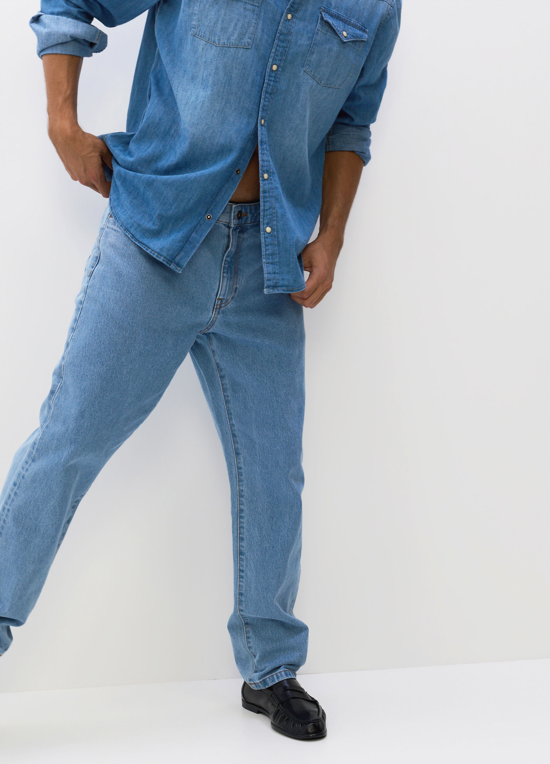 Jeans regular fit in denim cotone uomo_3