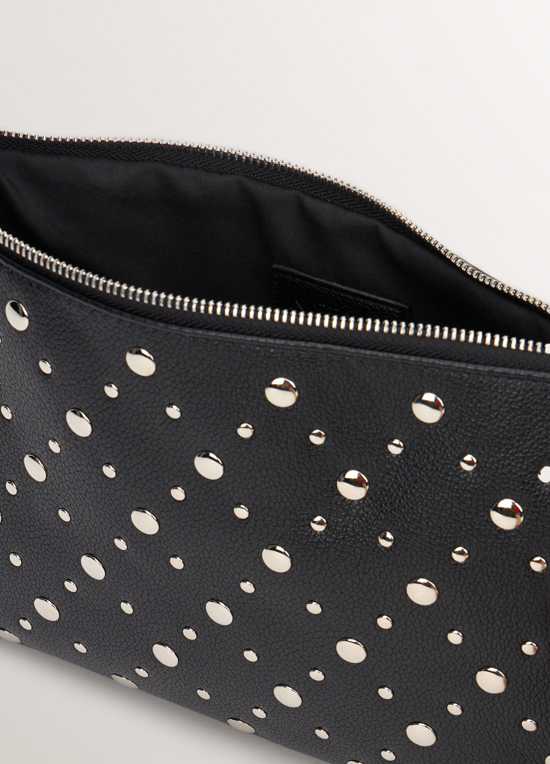 Pochette in eco pelle con borchie donna_1