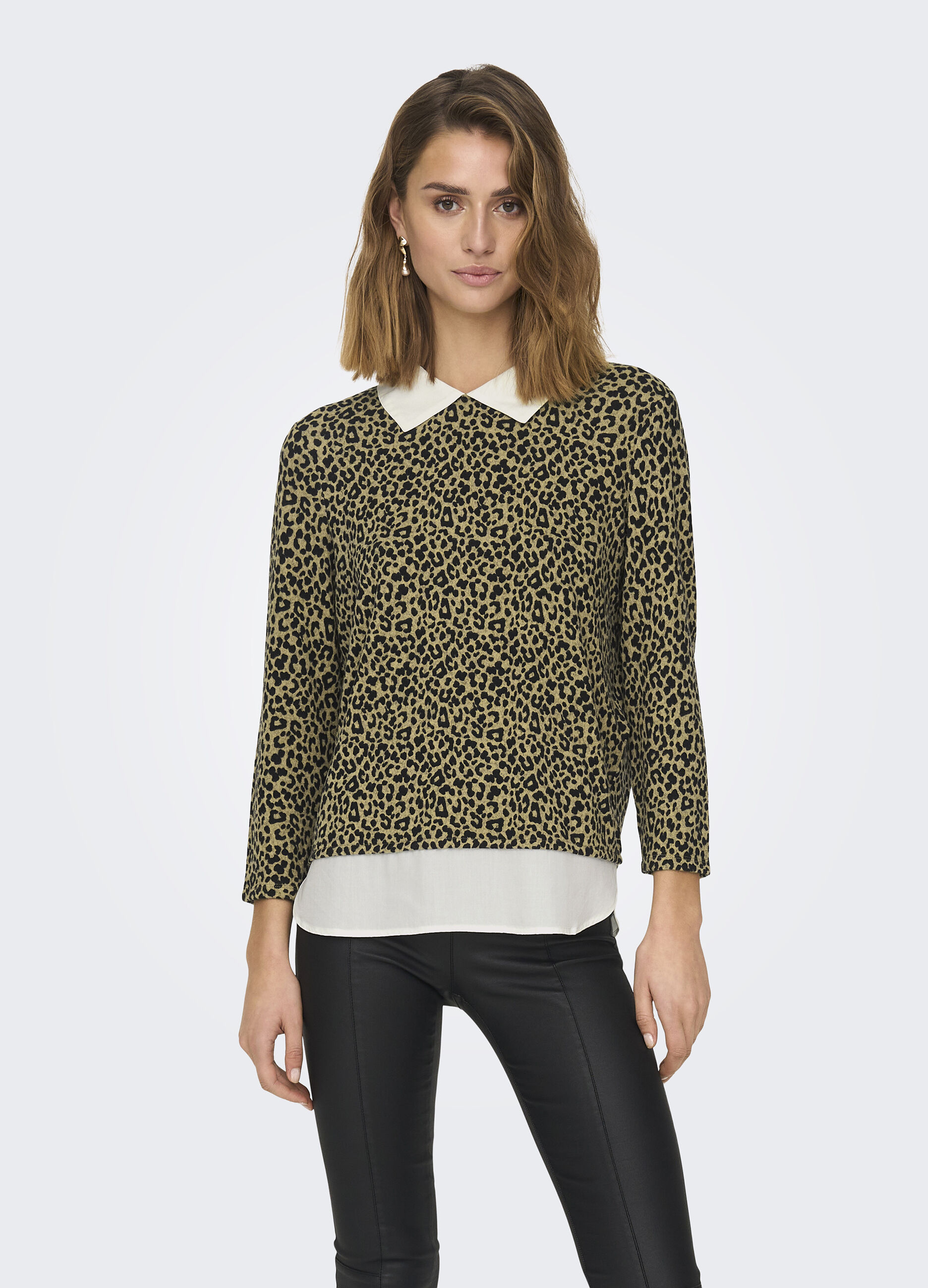 Top regular fit con collo camicia_0