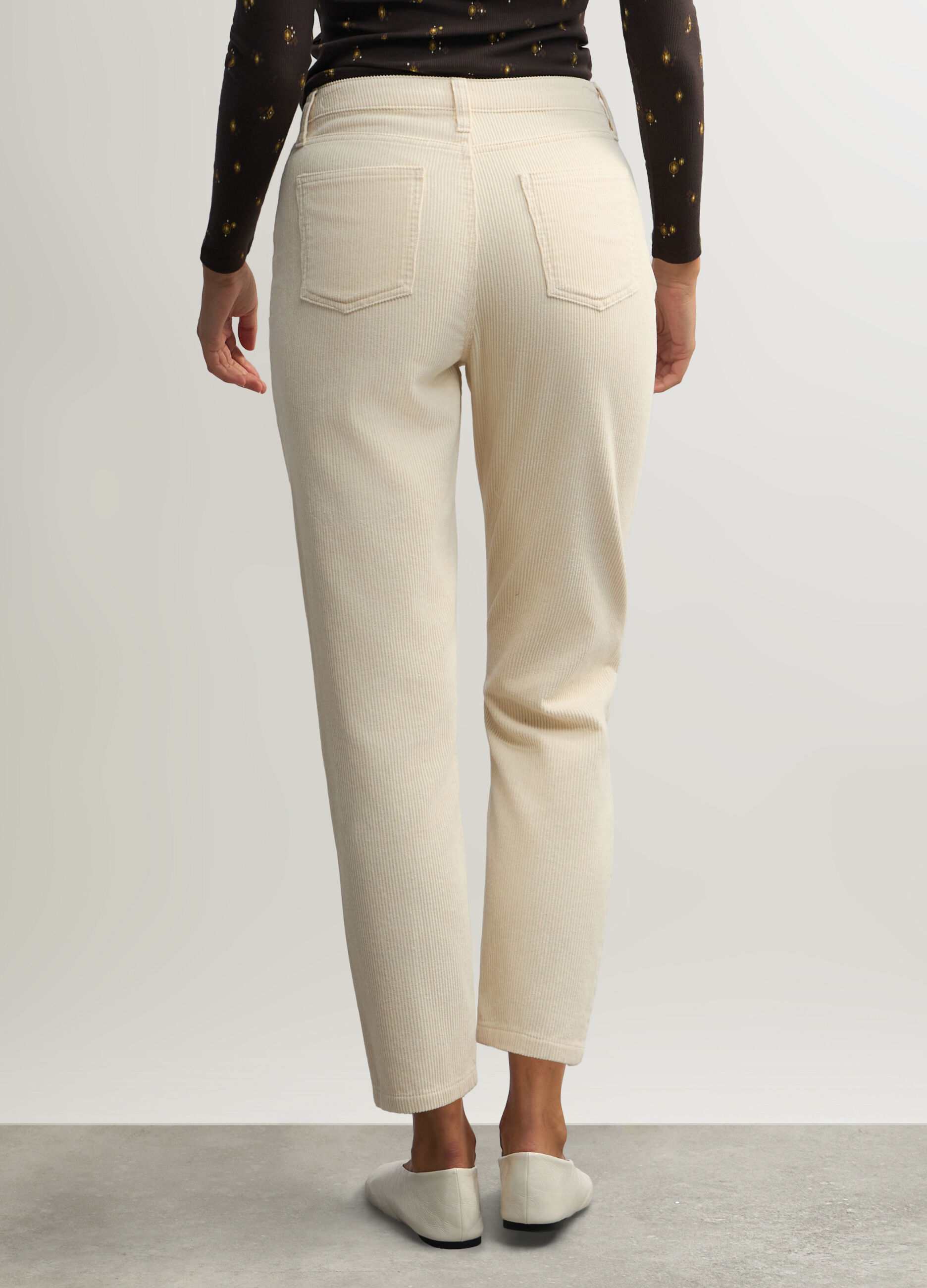 Pantaloni Mom Fit in velluto a coste donna_2