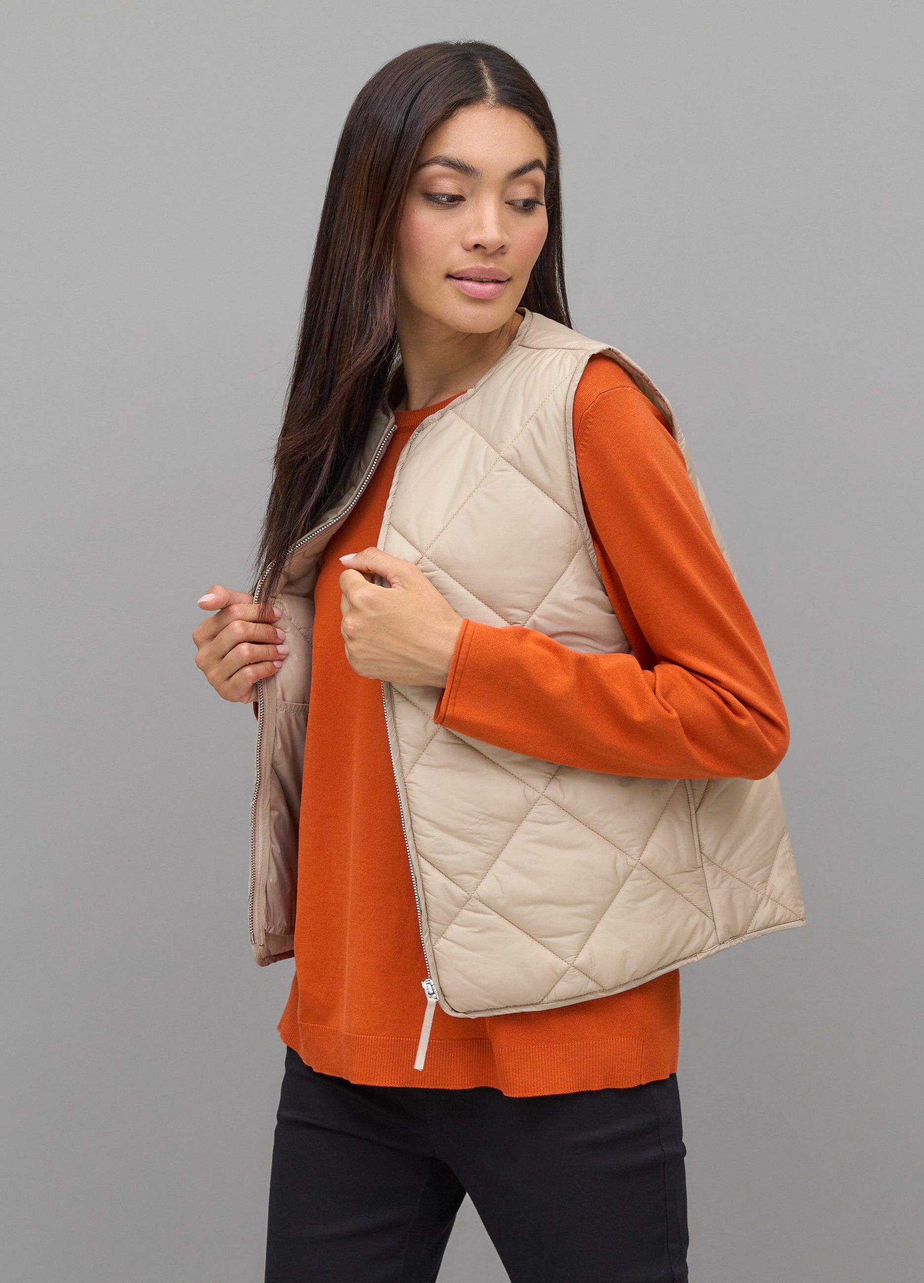 Gilet trapuntato a tinta unita donna_0