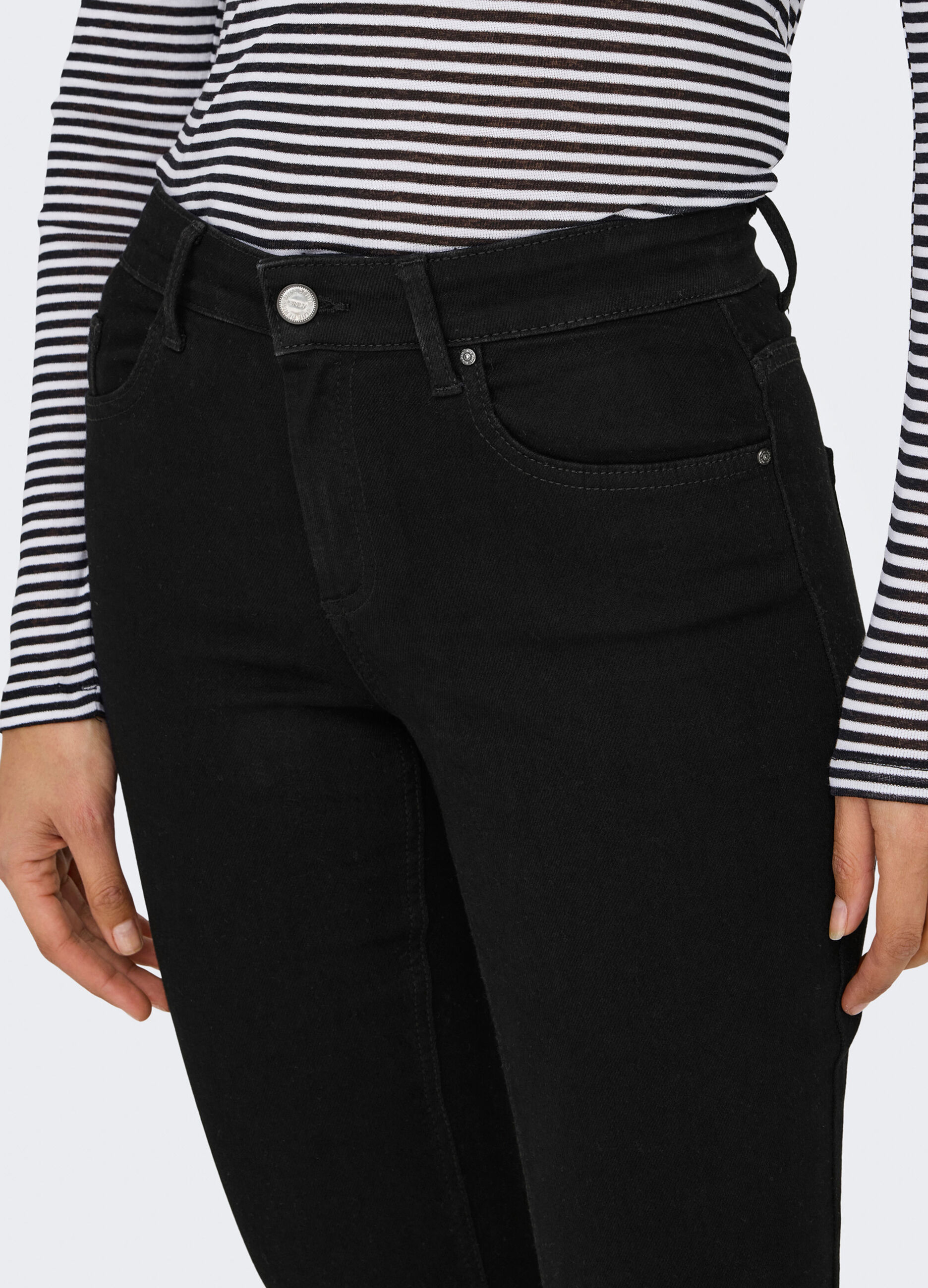 Pantaloni in denim donna_3