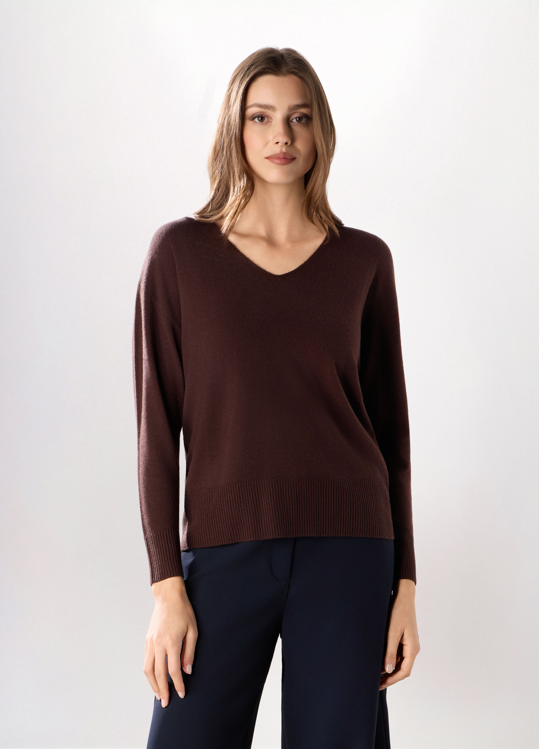 Pullover con scollo a V donna_0