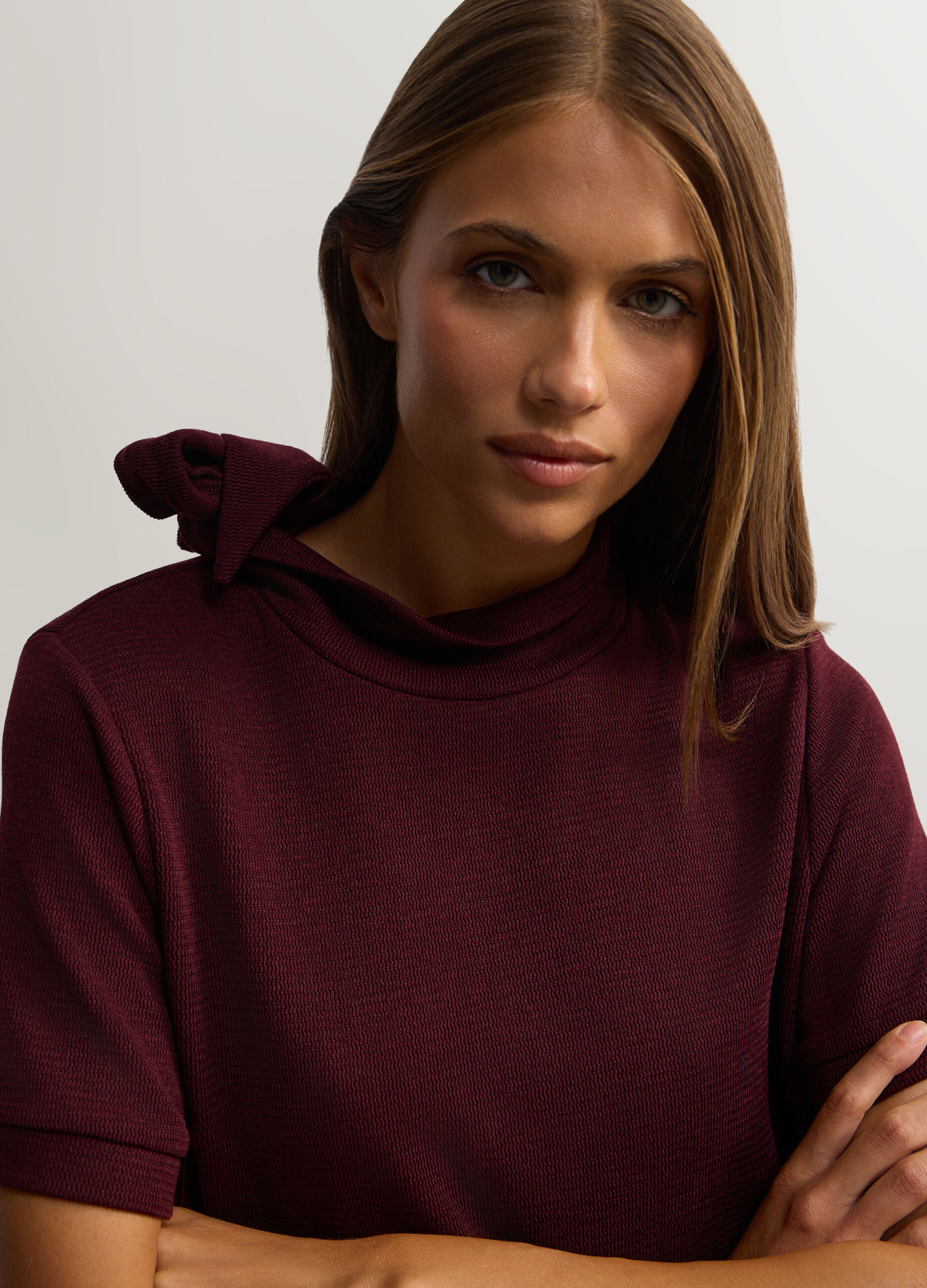 T-shirt con fiocco stretch donna_2