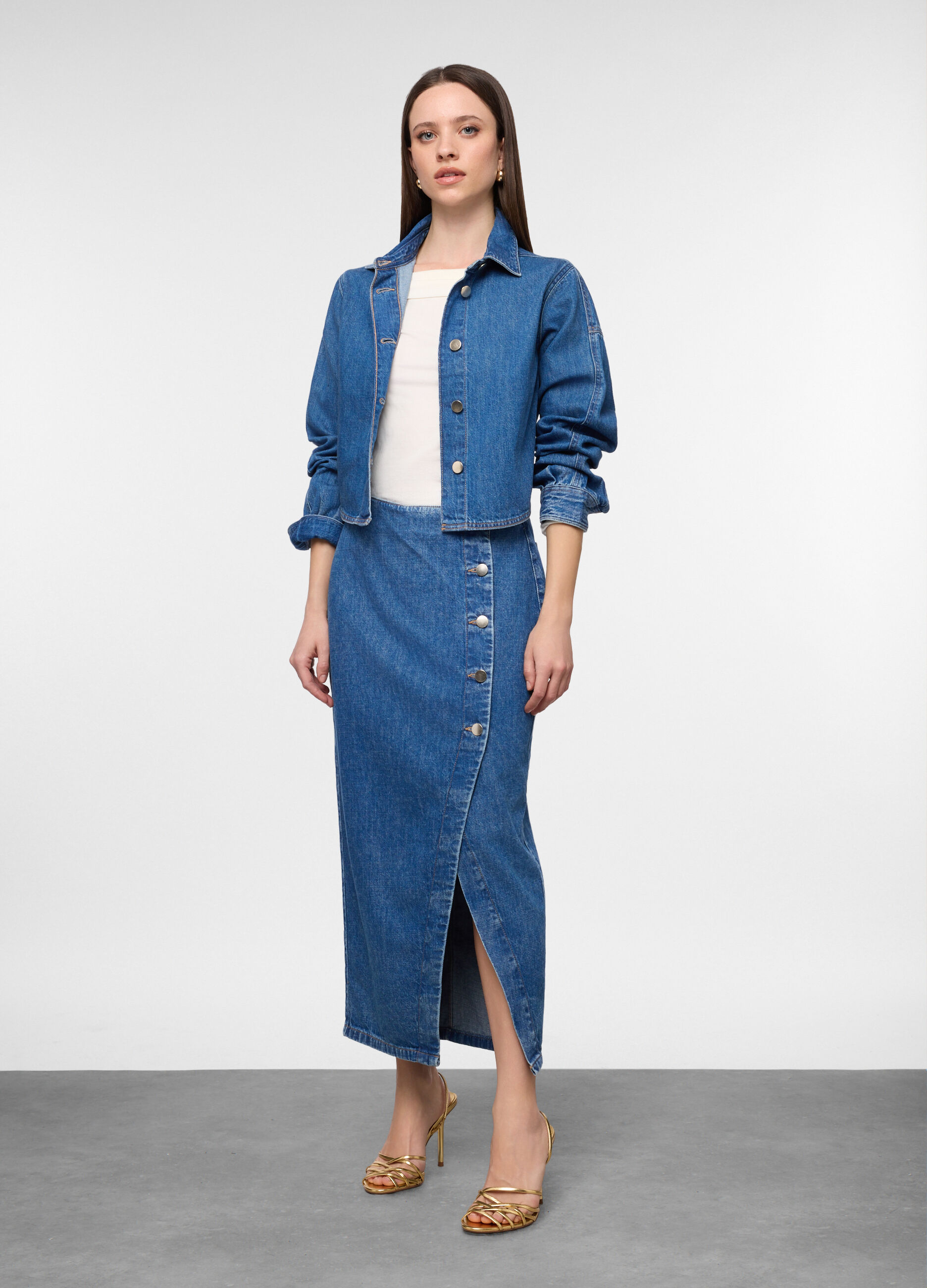 Giacca corta in denim di puro cotone donna_0