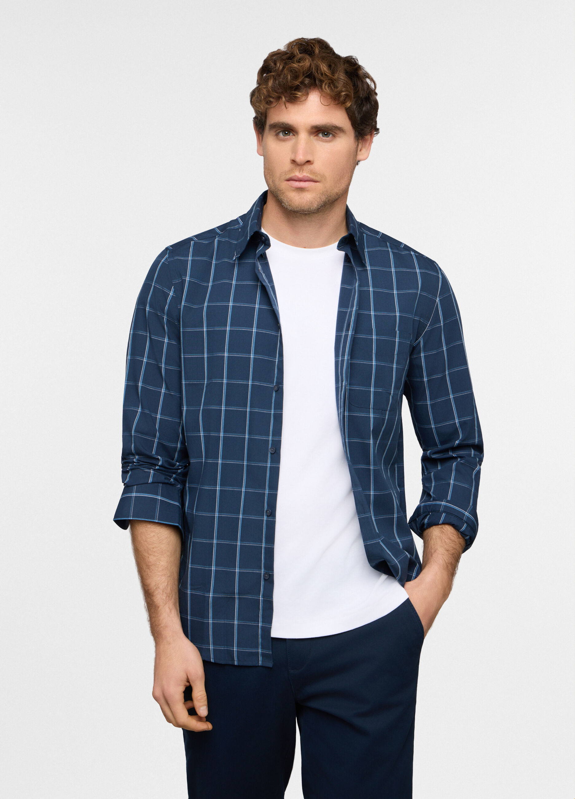 Camicia regular fit in misto cotone a quadri uomo_0