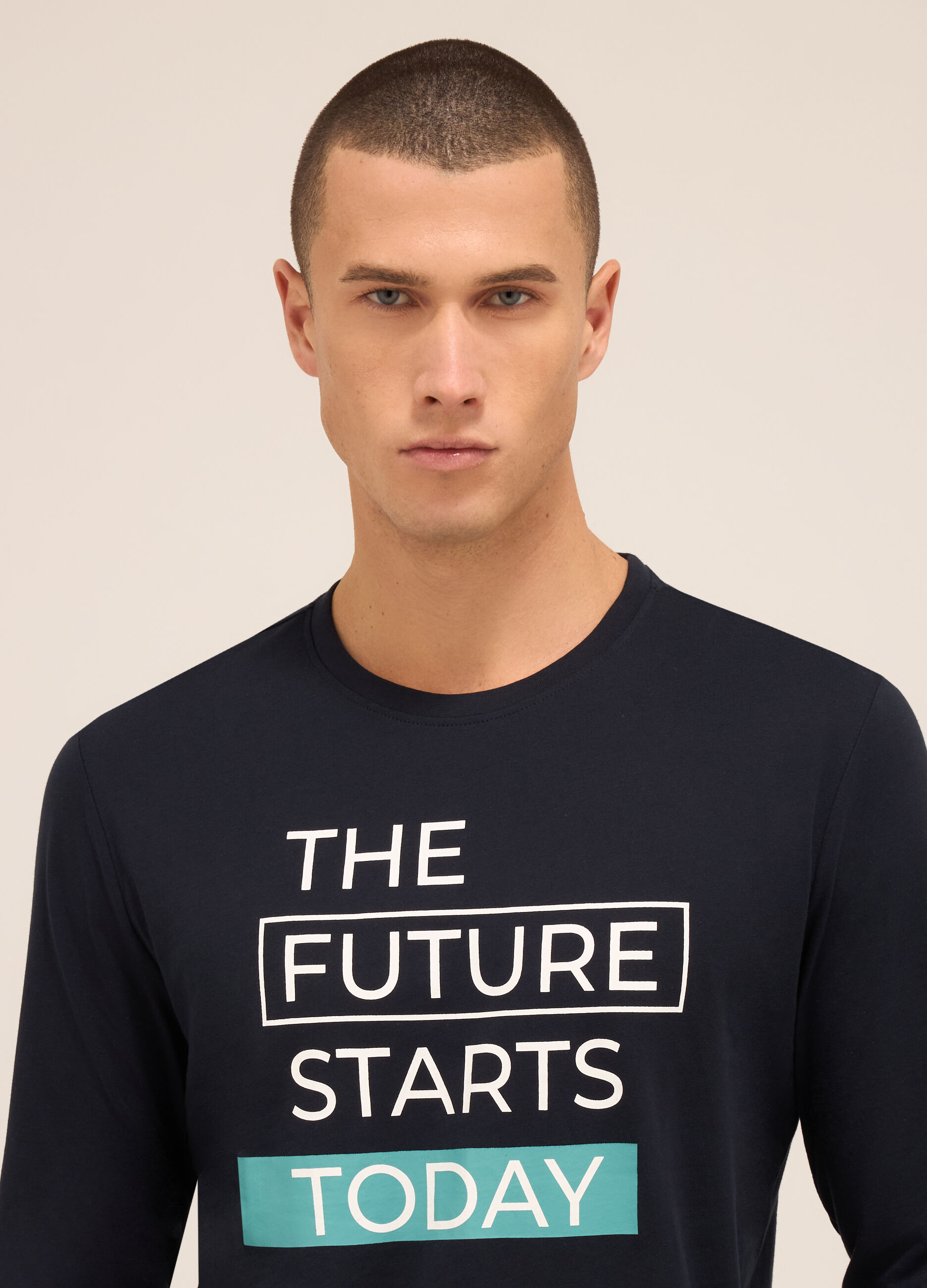 T-shirt pigiama a maniche lunghe con stampa uomo_2