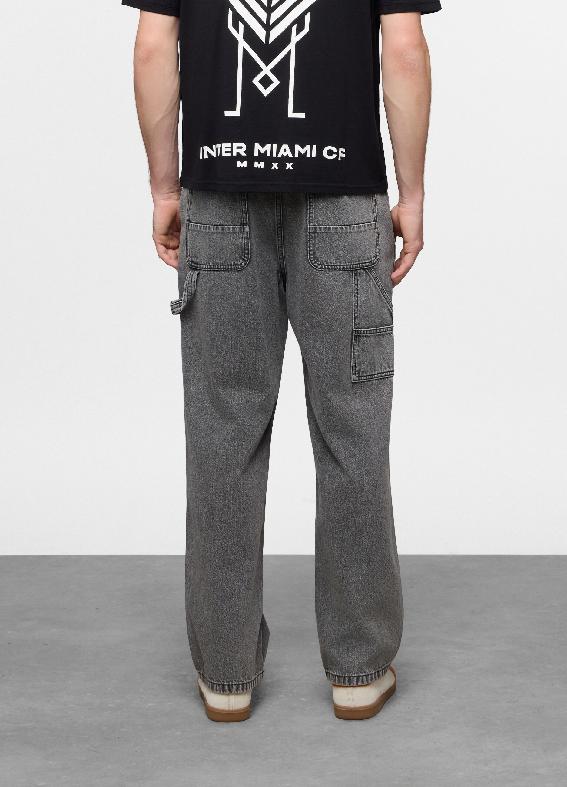 Jeans comfort fit in denim di puro cotone uomo_1