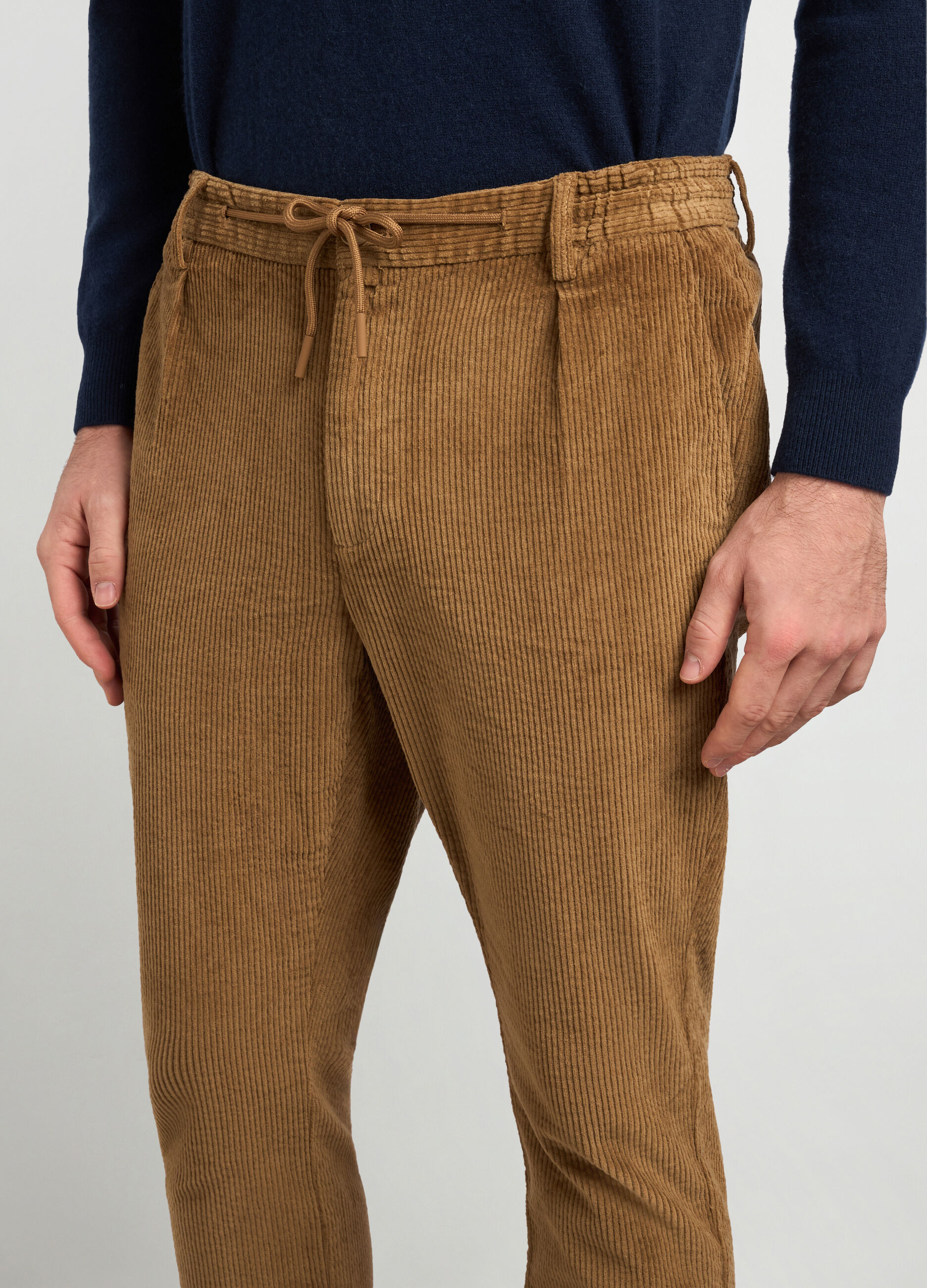 Pantaloni joggers in velluto a coste di cotone stretch uomo_2