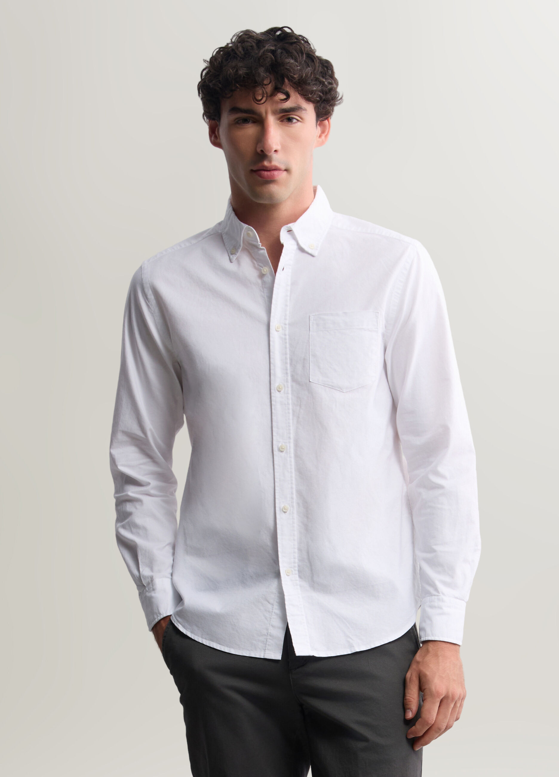 Camicia regular fit colletto button down in cotone uomo_0