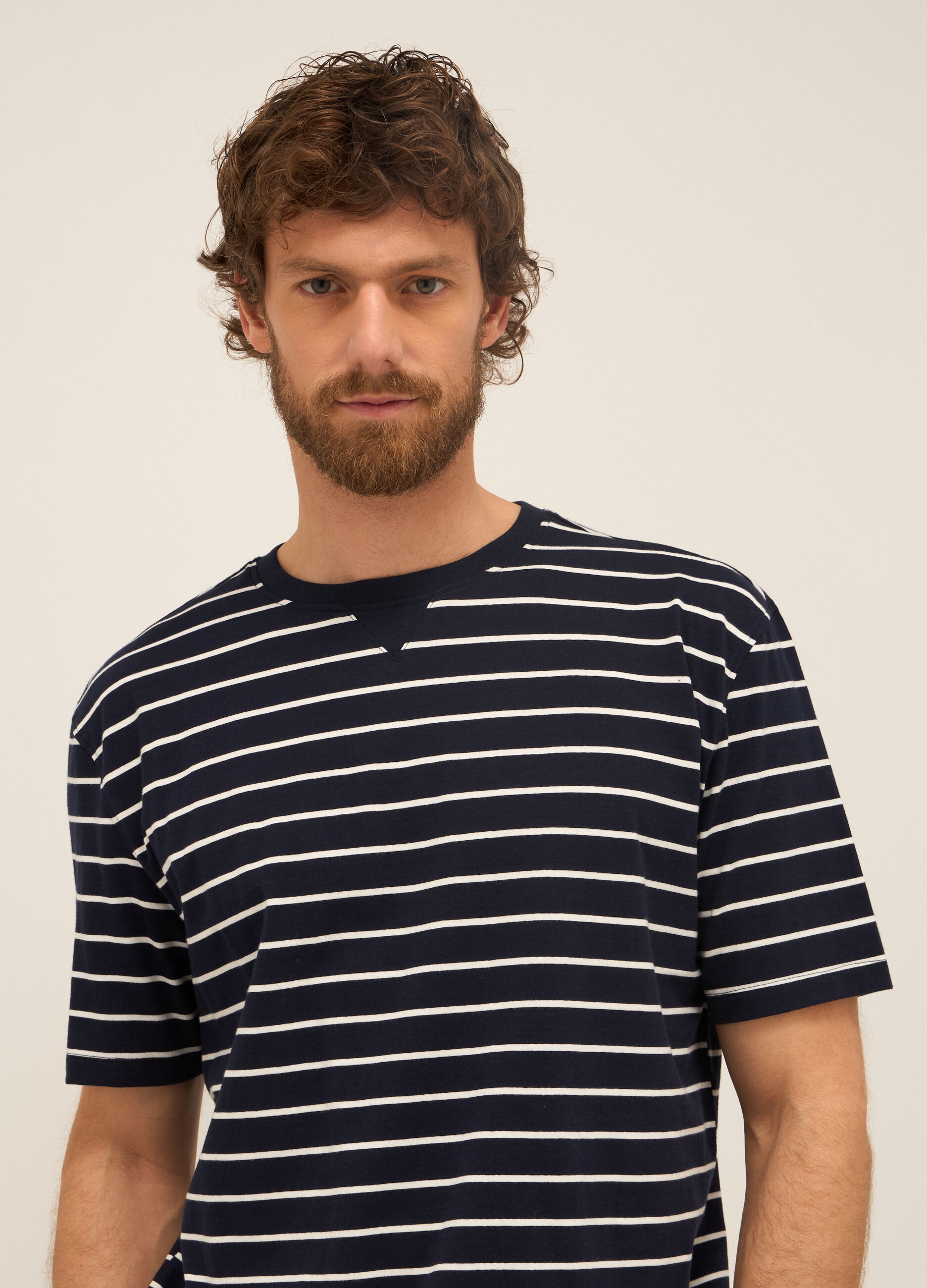 T-shirt girocollo in cotone a righe uomo_2