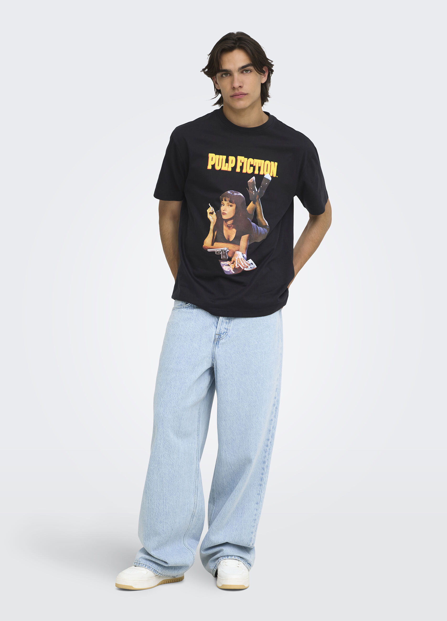 T-shirt girocollo con stampa Pulp Fiction uomo_0