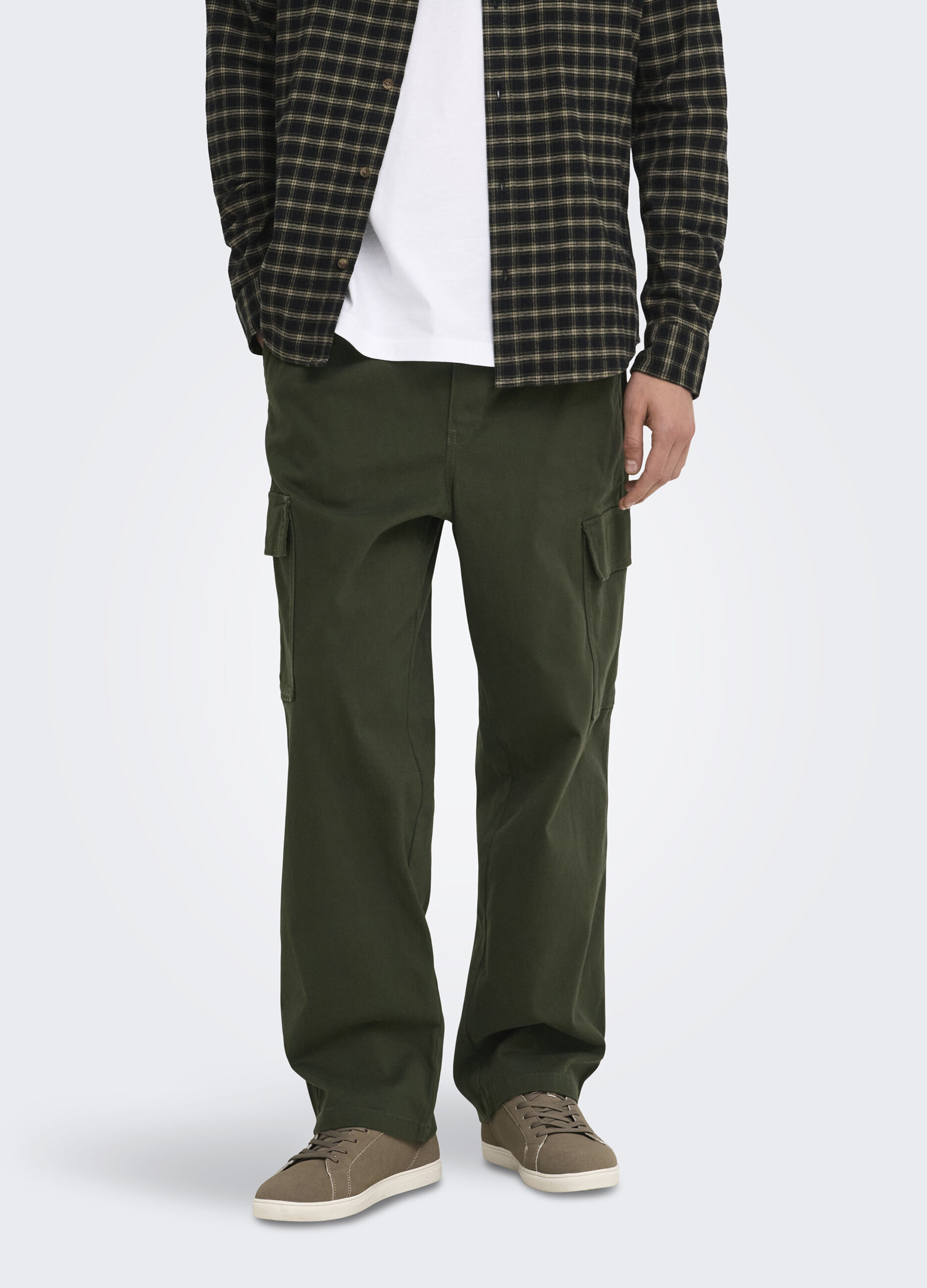 Pantaloni cargo con elastico in vita uomo_2