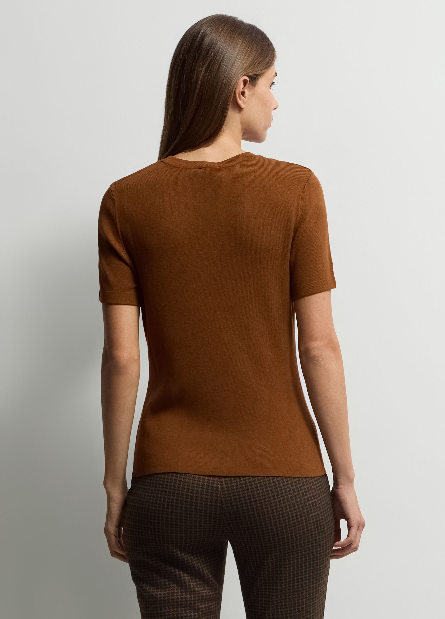 Maglia girocollo in costina donna_1
