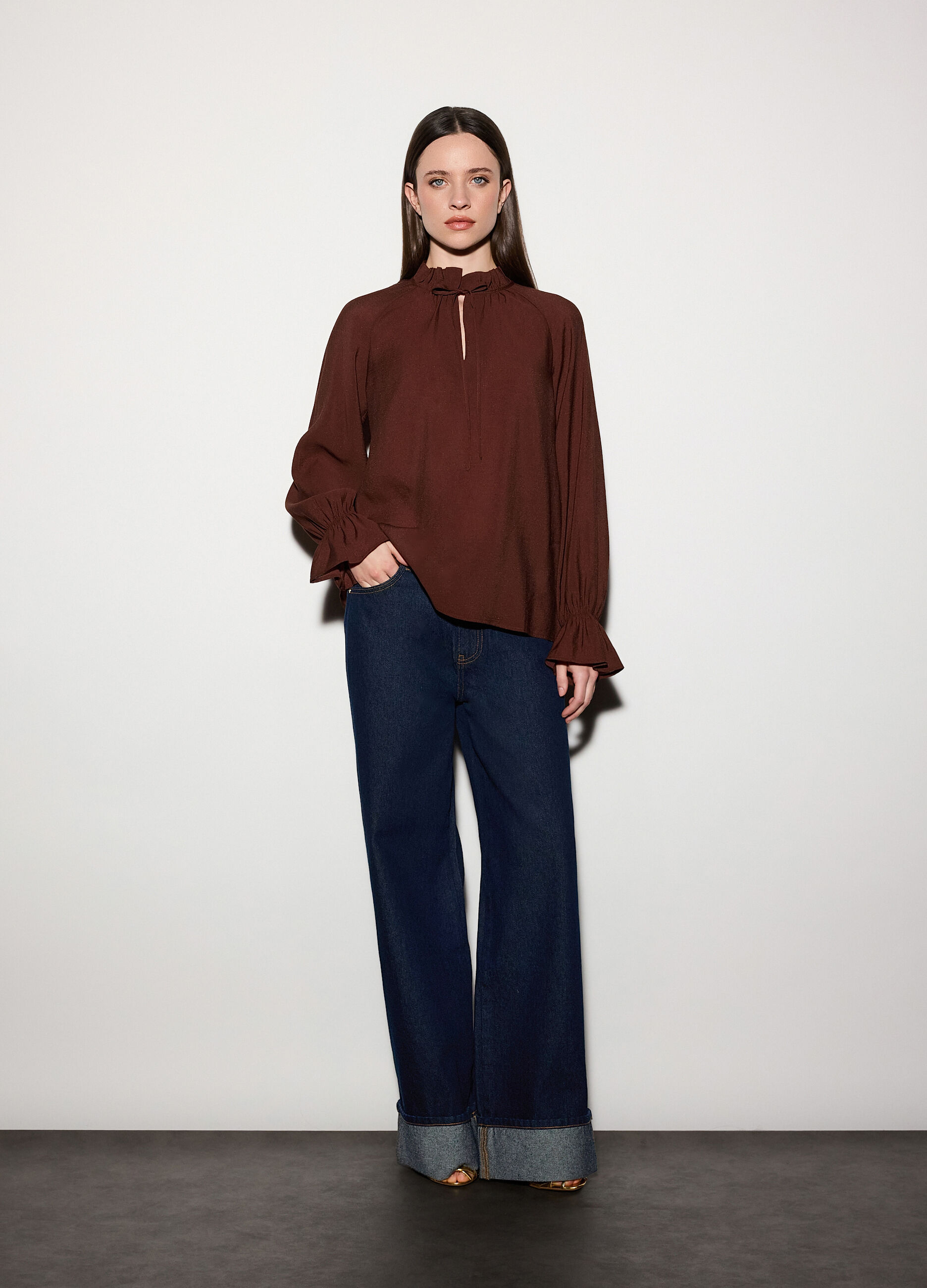 Blusa con scollo a goccia donna_0