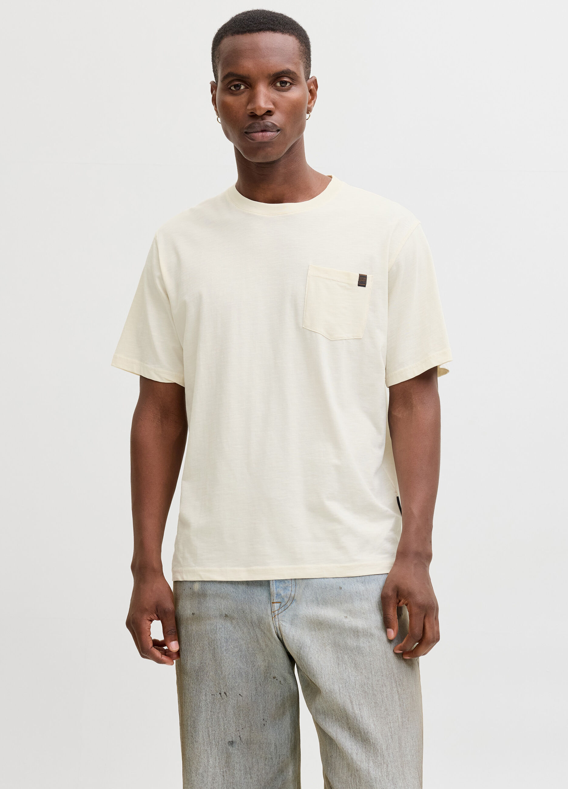 T-shirt relaxed fit con taschino uomo_0