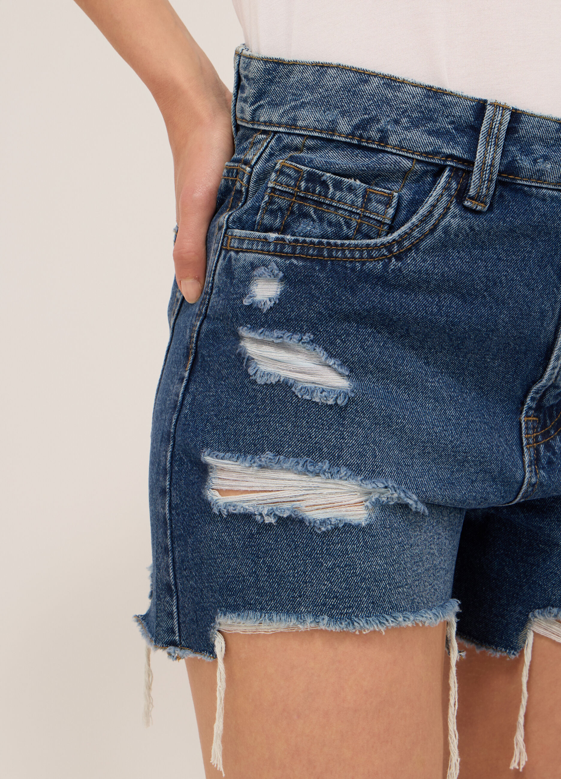 Shorts in denim ripped di puro cotone donna_3