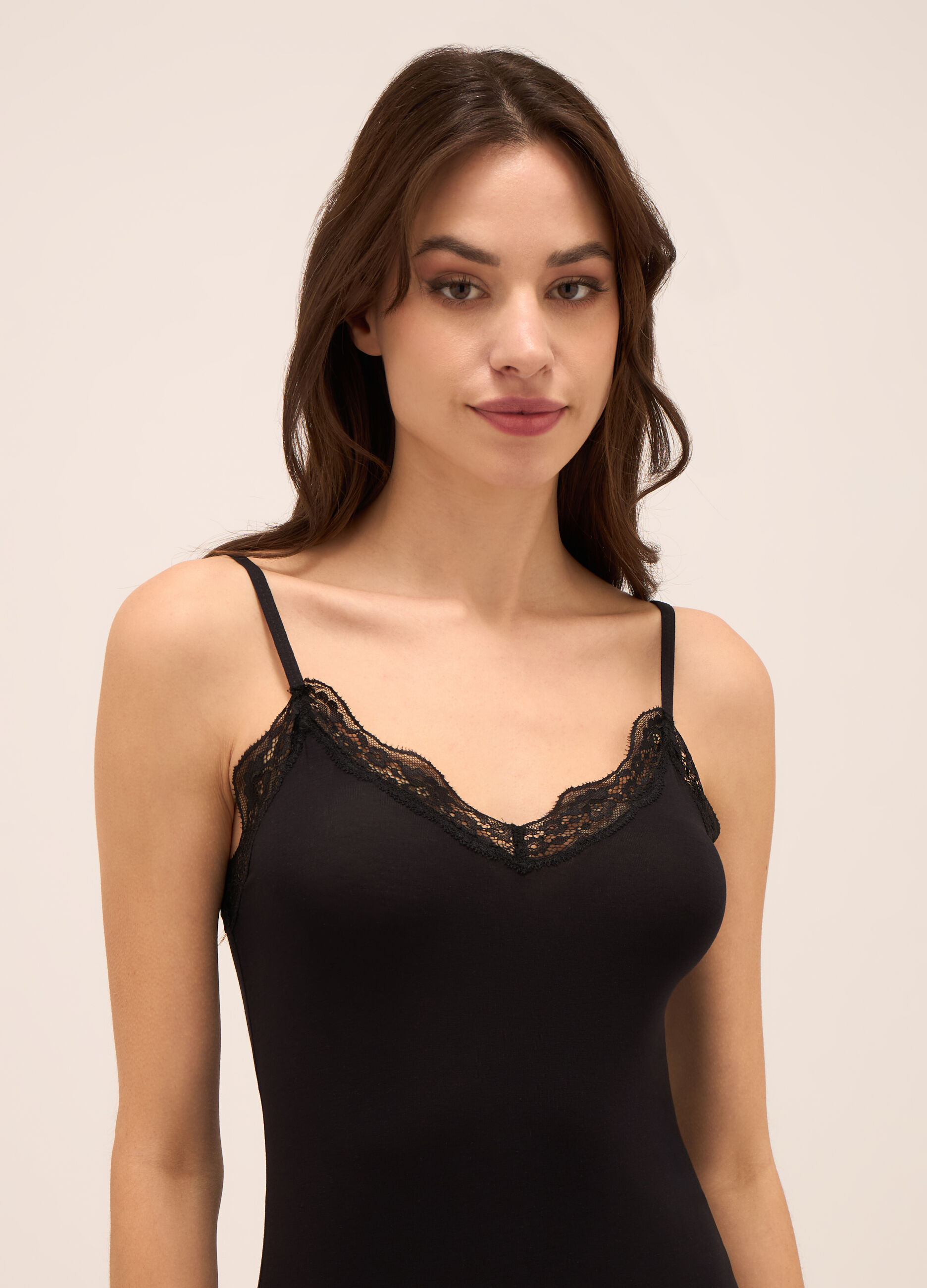 Canotta in viscosa stretch con pizzo donna_2
