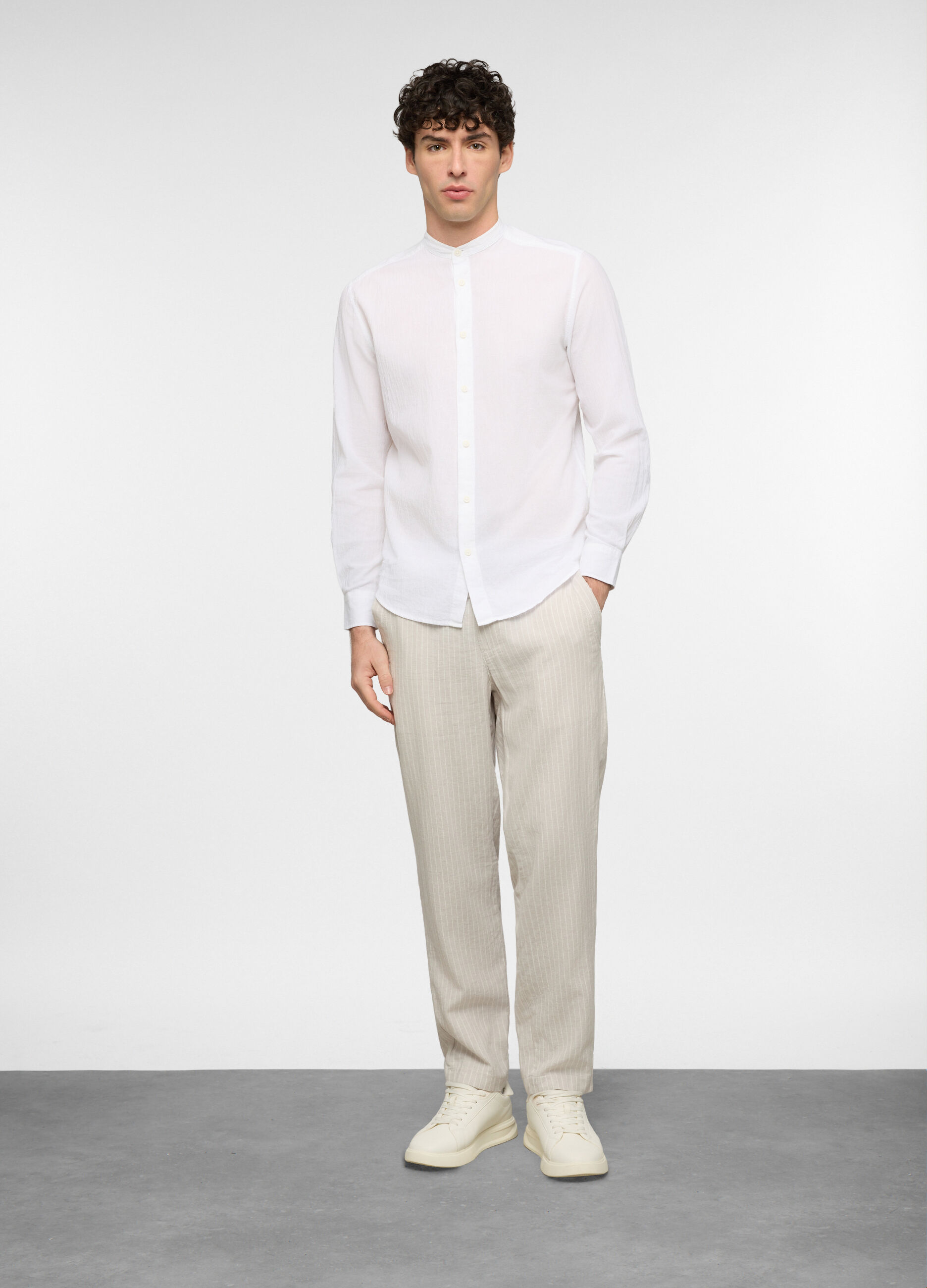 Pantalone chino a righe relaxed fit in cotone e lino uomo_0