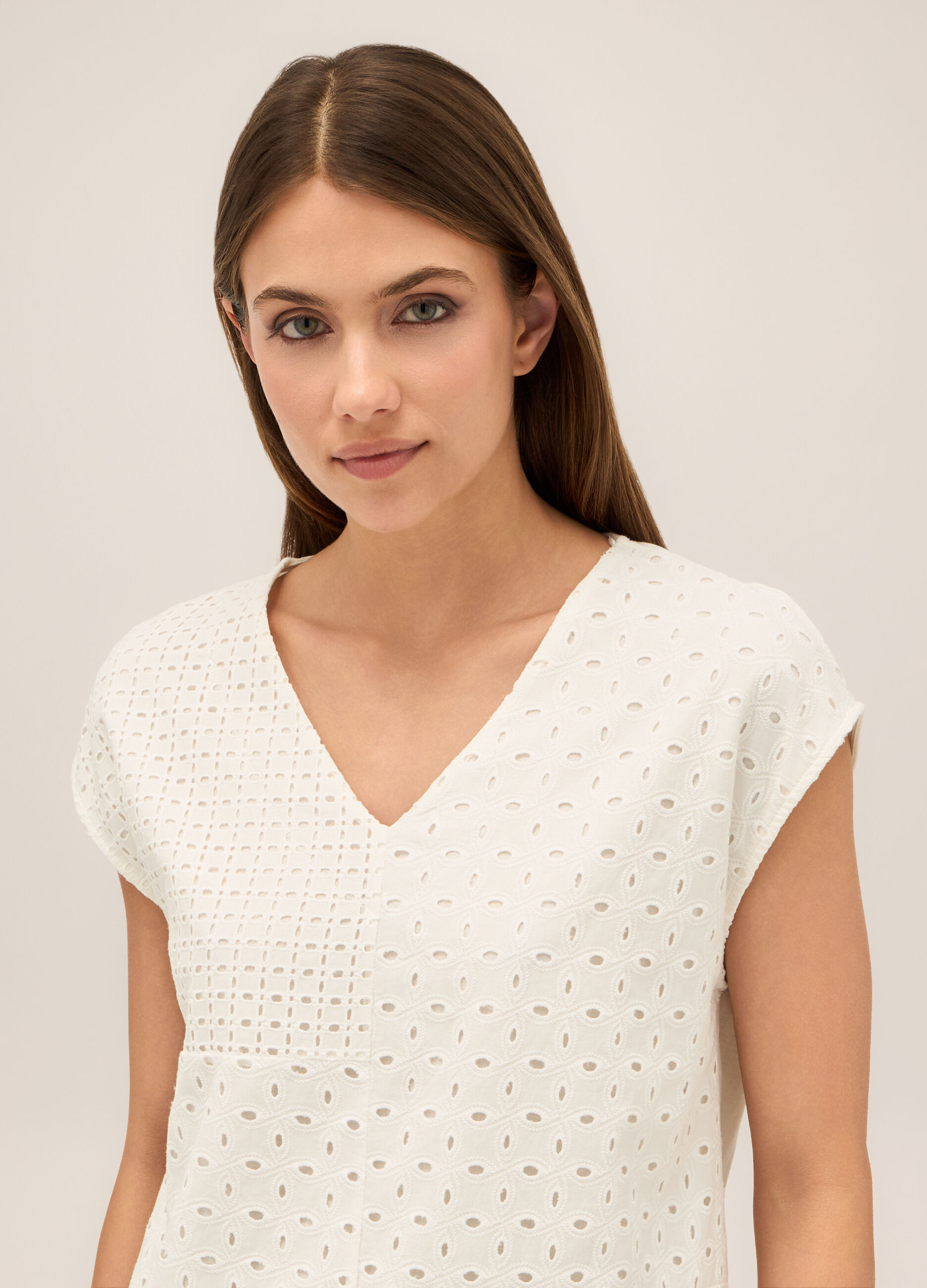 T-shirt smanicata misto viscosa donna_2