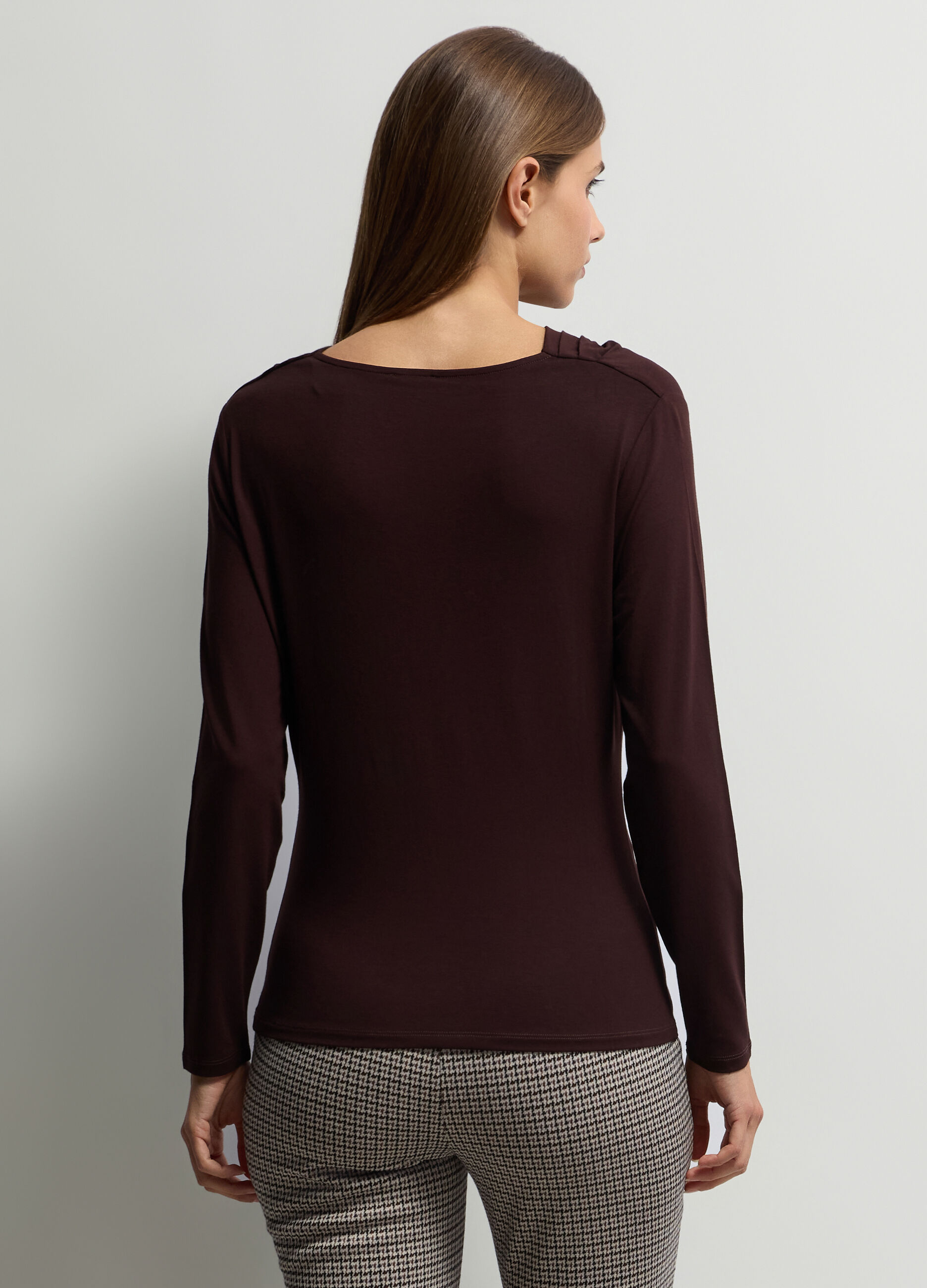 T-shirt con scollo drappeggiato stretch donna_1