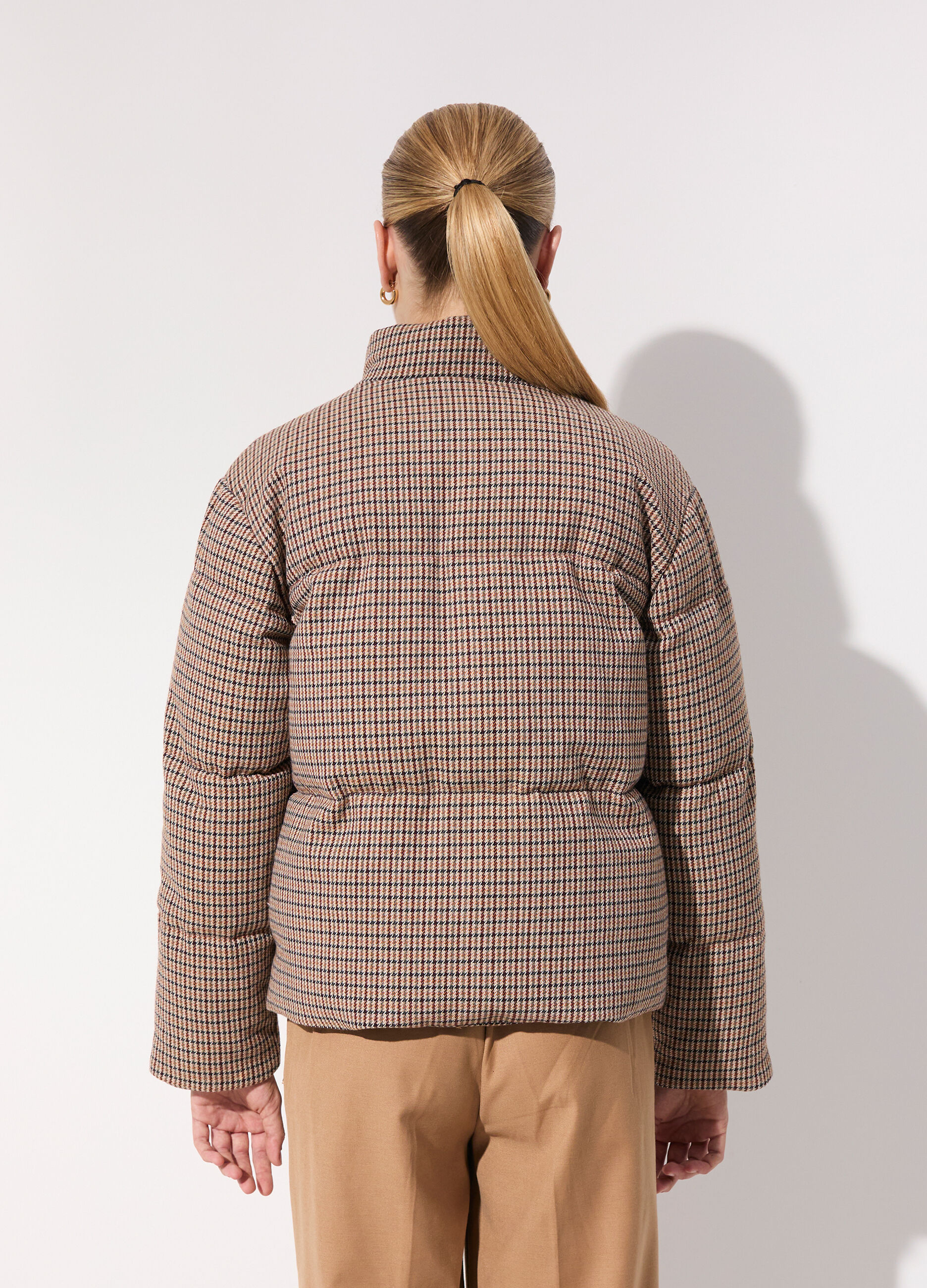 Giubbino imbottito a collo alto donna_2