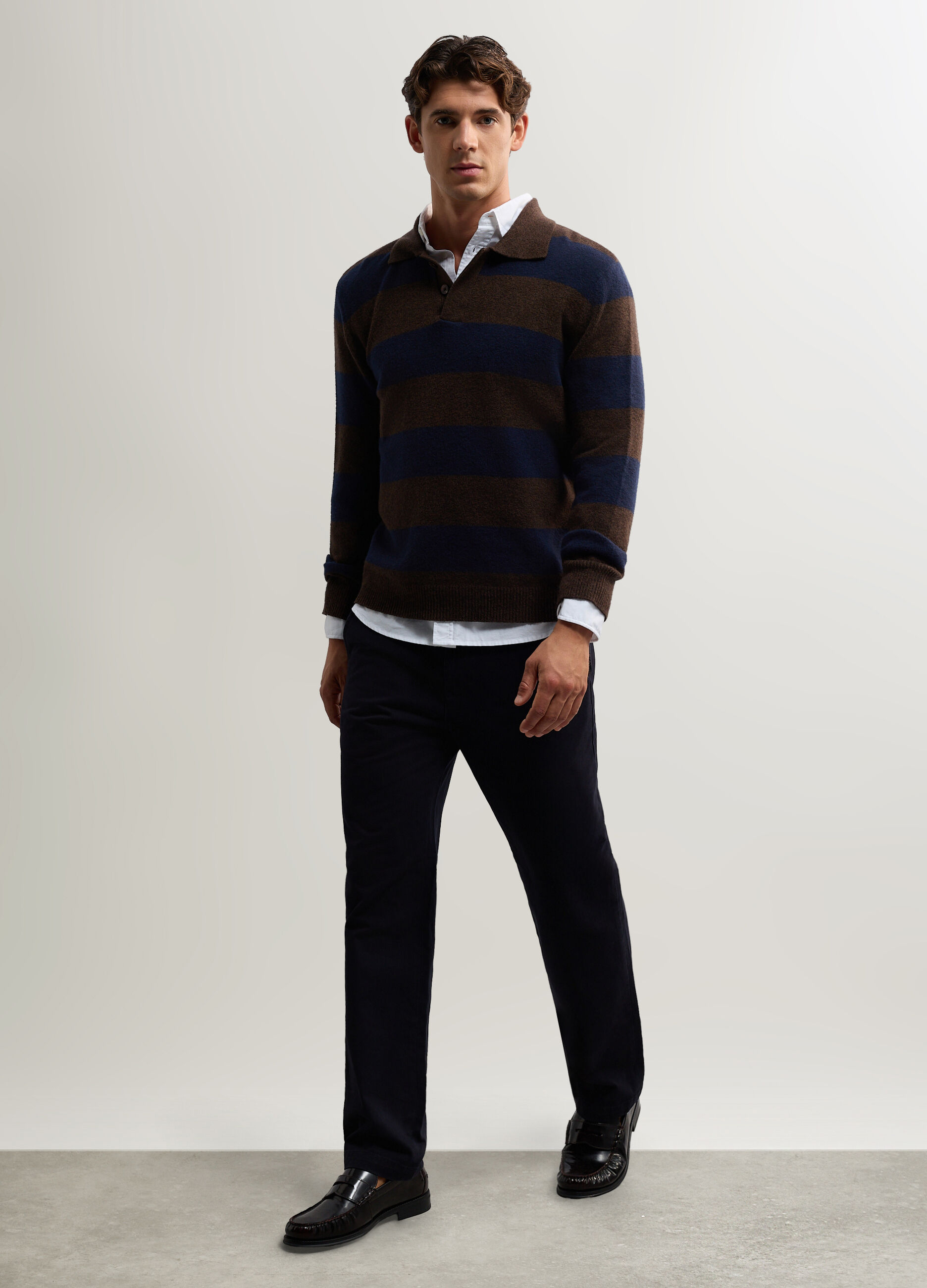 Pantaloni chino regular fit in twill di cotone uomo_4