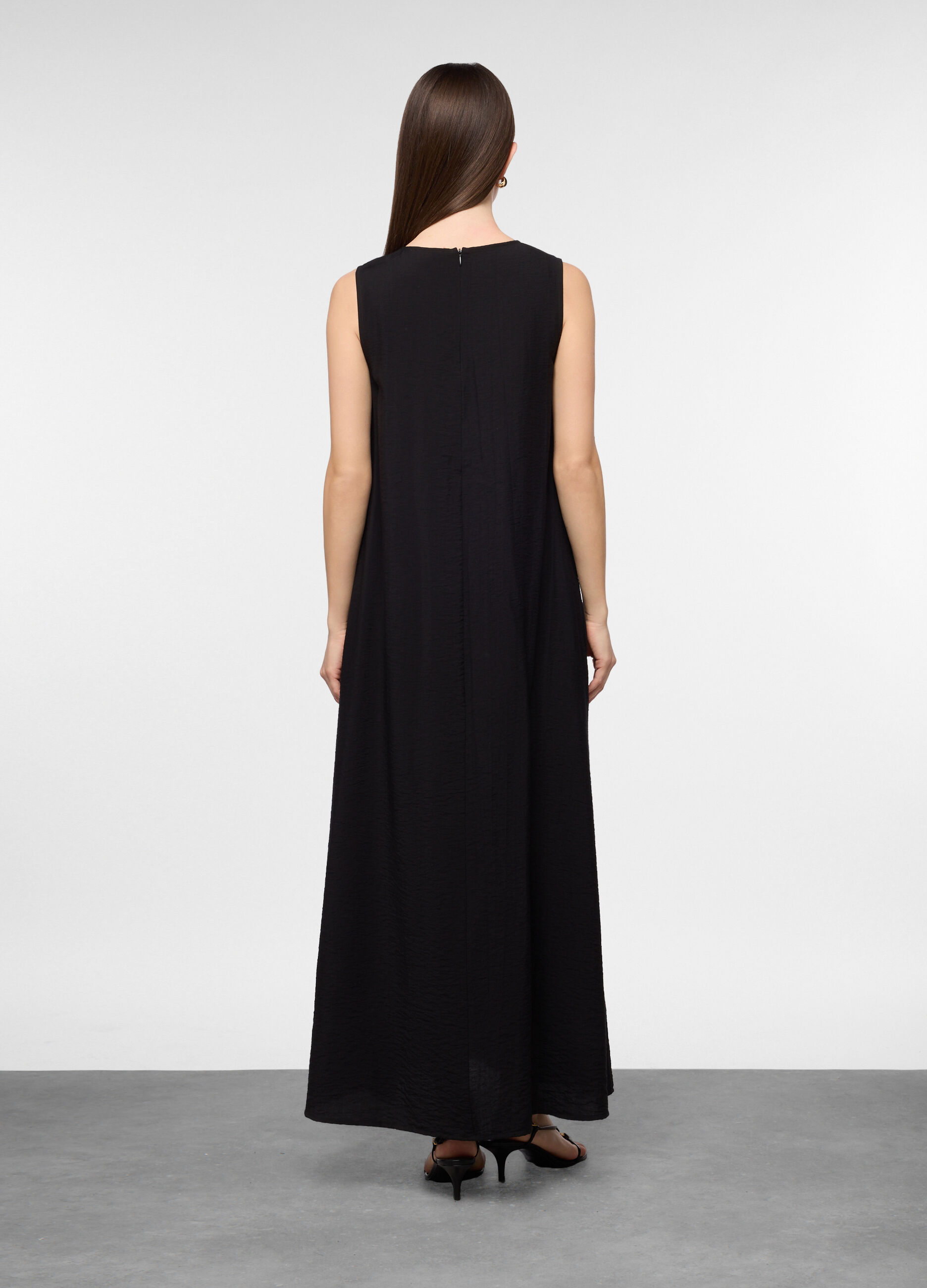 Vestito lungo smanicato fit over donna_1