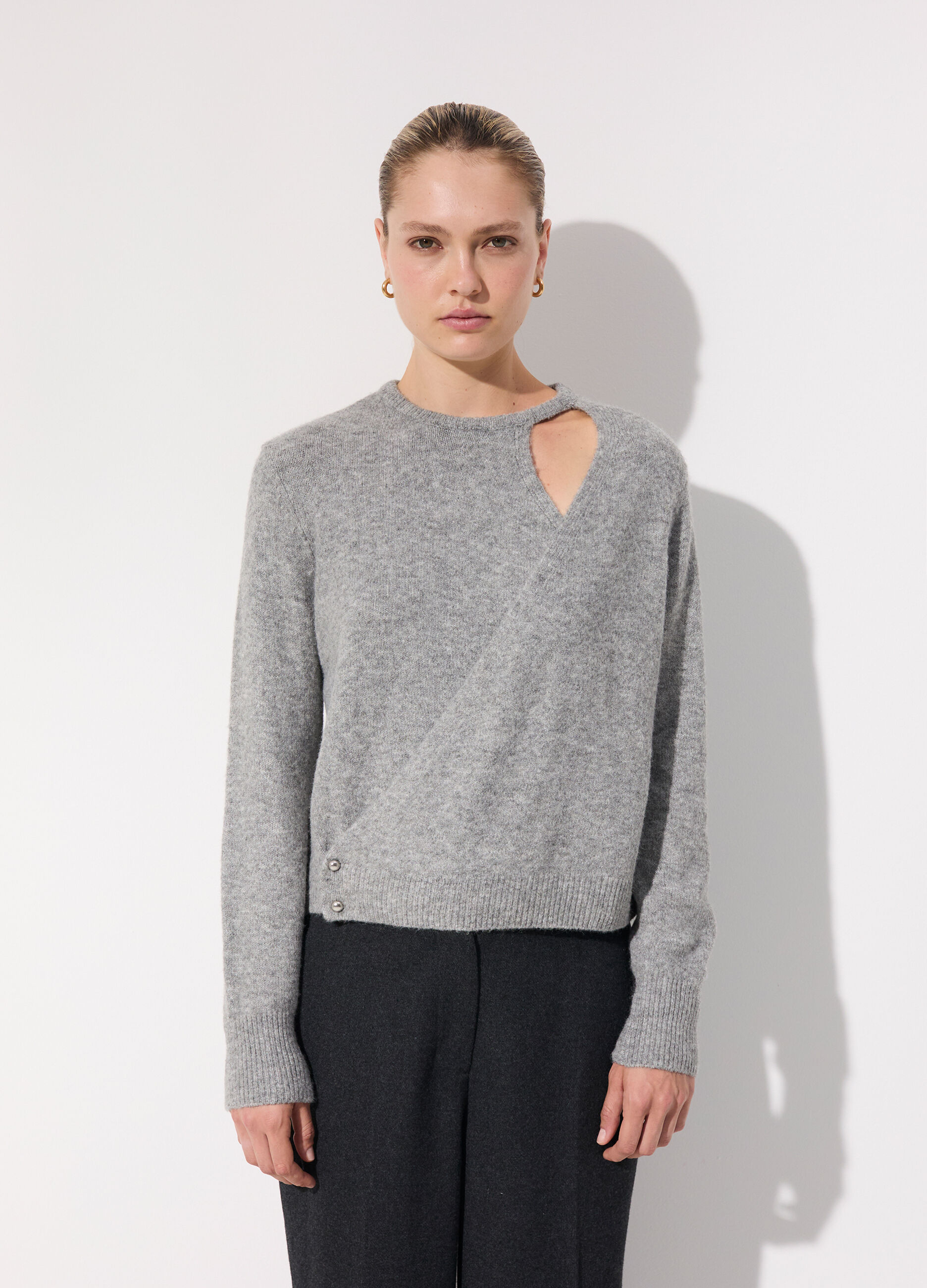 Maglia in misto lana con cut out donna_1
