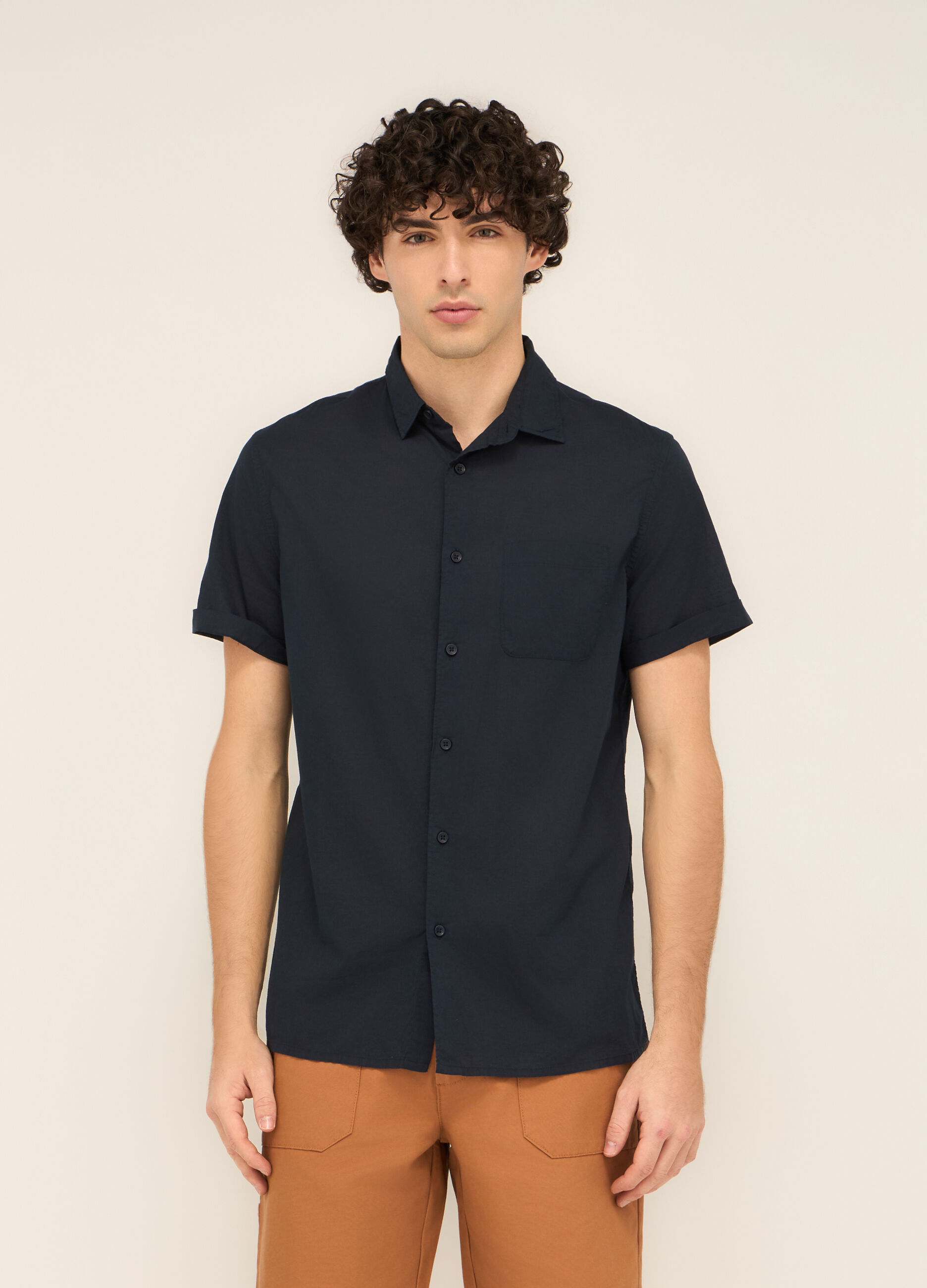 Camicia a maniche corte con taschino uomo