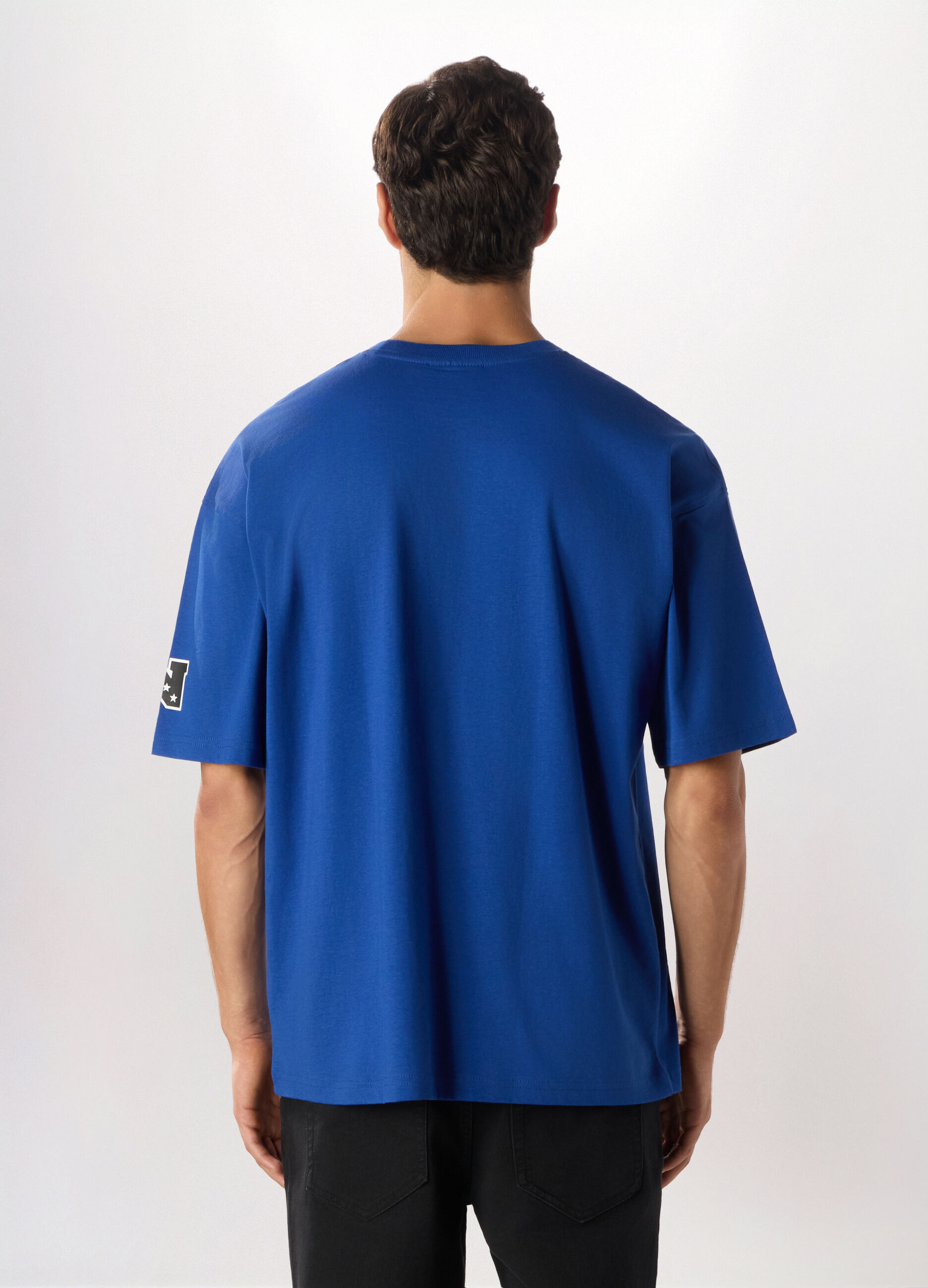 T-shirt girocollo con stampa NFL uomo_1