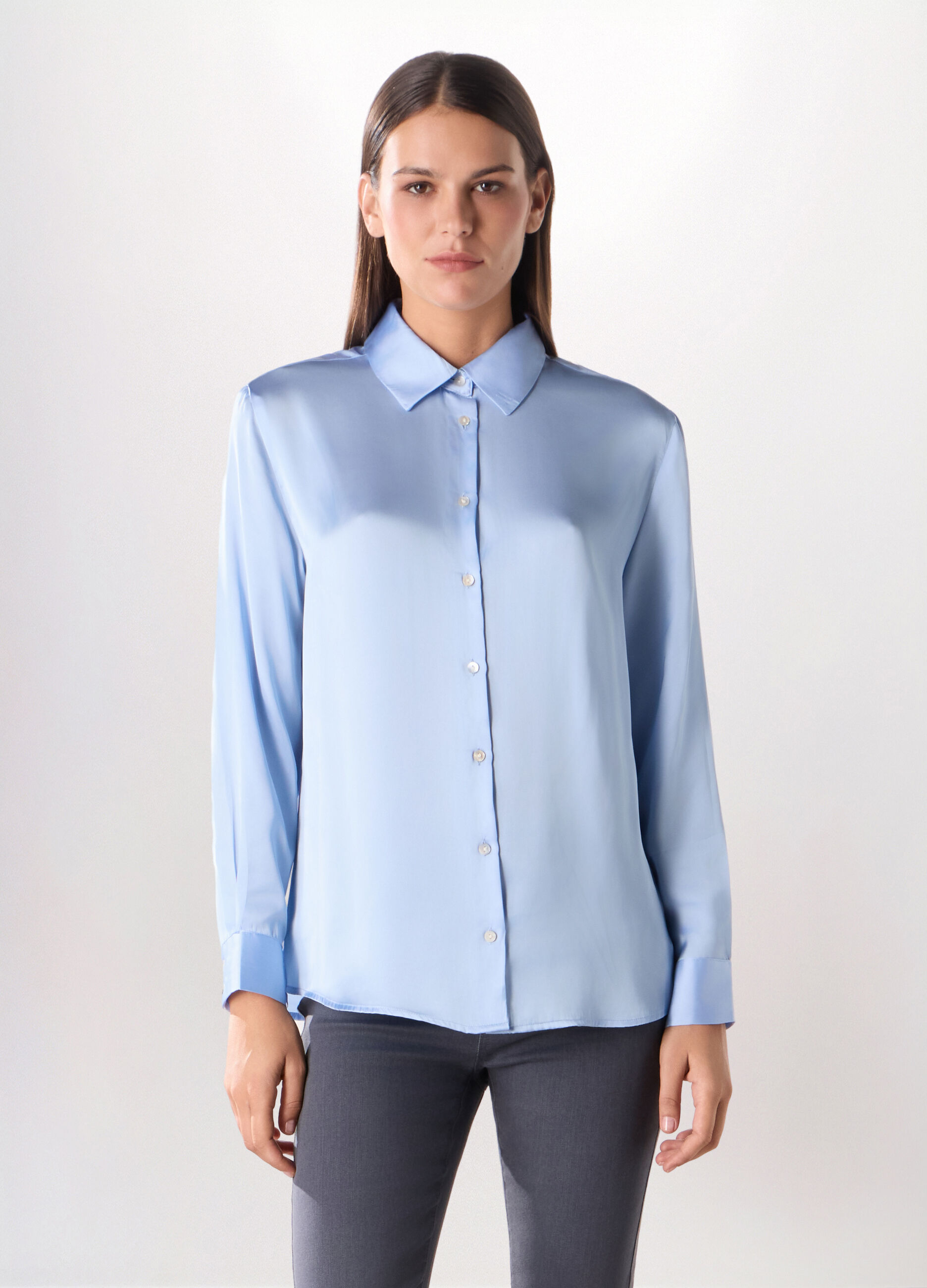 Camicia in raso a maniche lunghe donna_0
