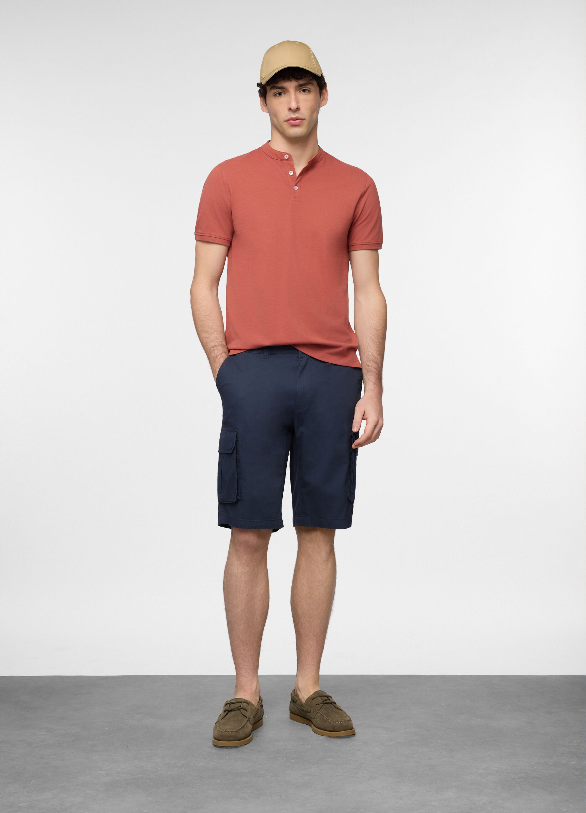 Bermuda cargo in twill di cotone uomo_0