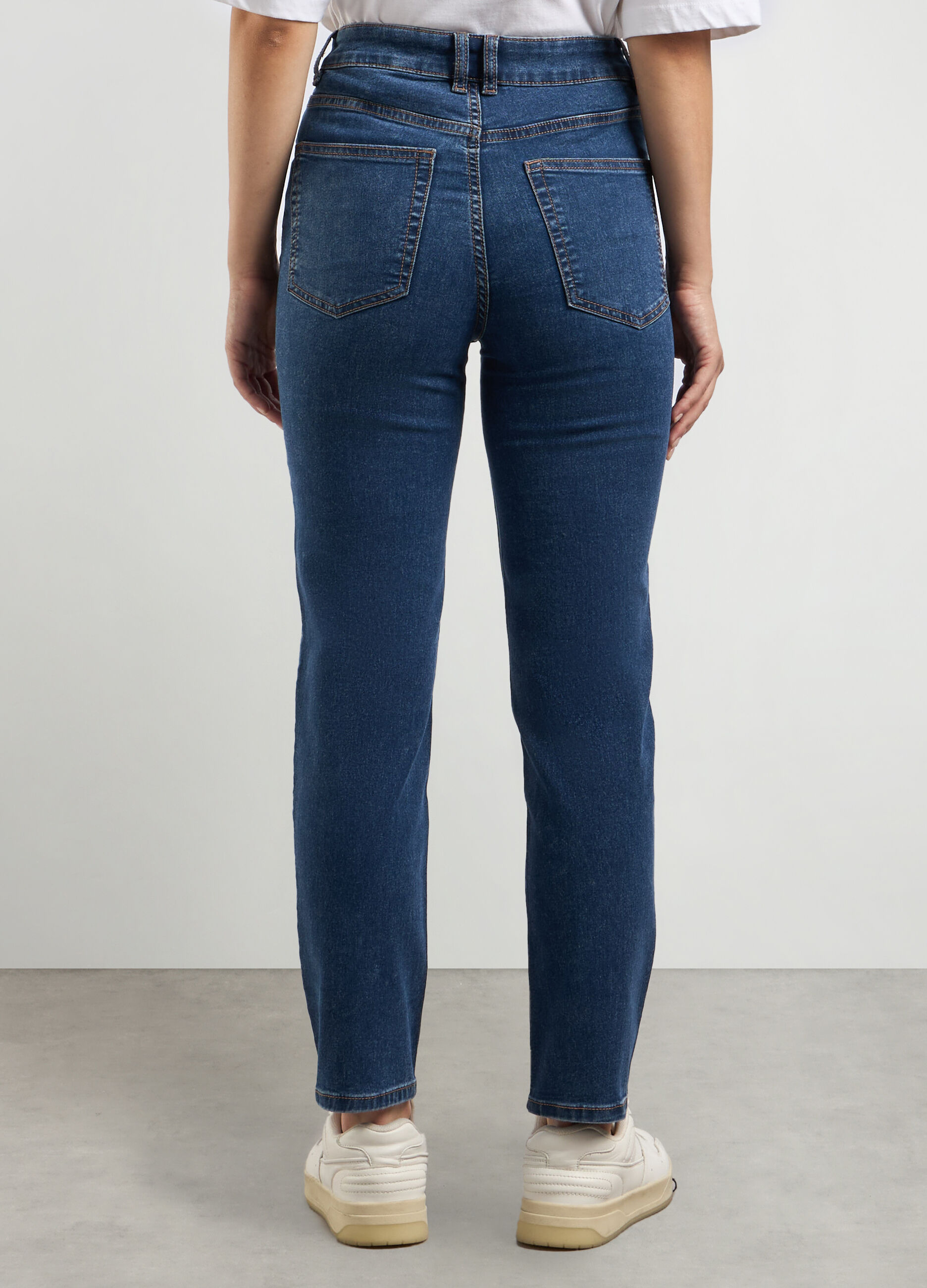 Pantaloni in denim di misto cotone stretch donna_1