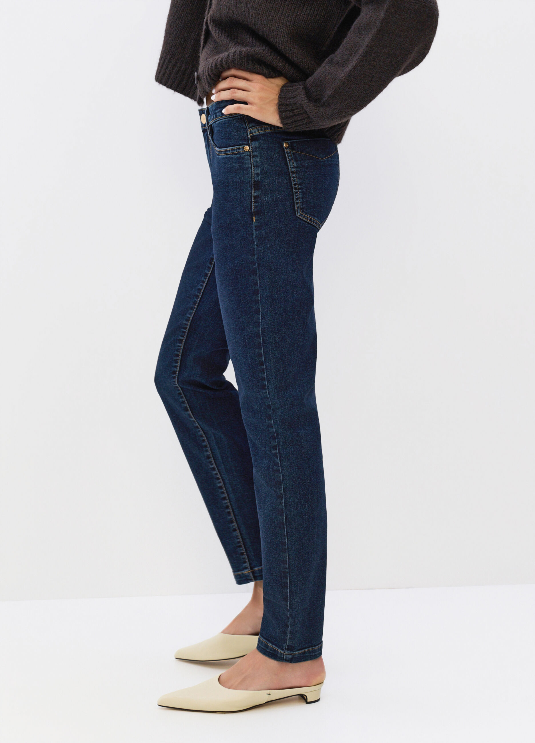 Pantaloni Slim Fit in denim stretch misto cotone donna_3